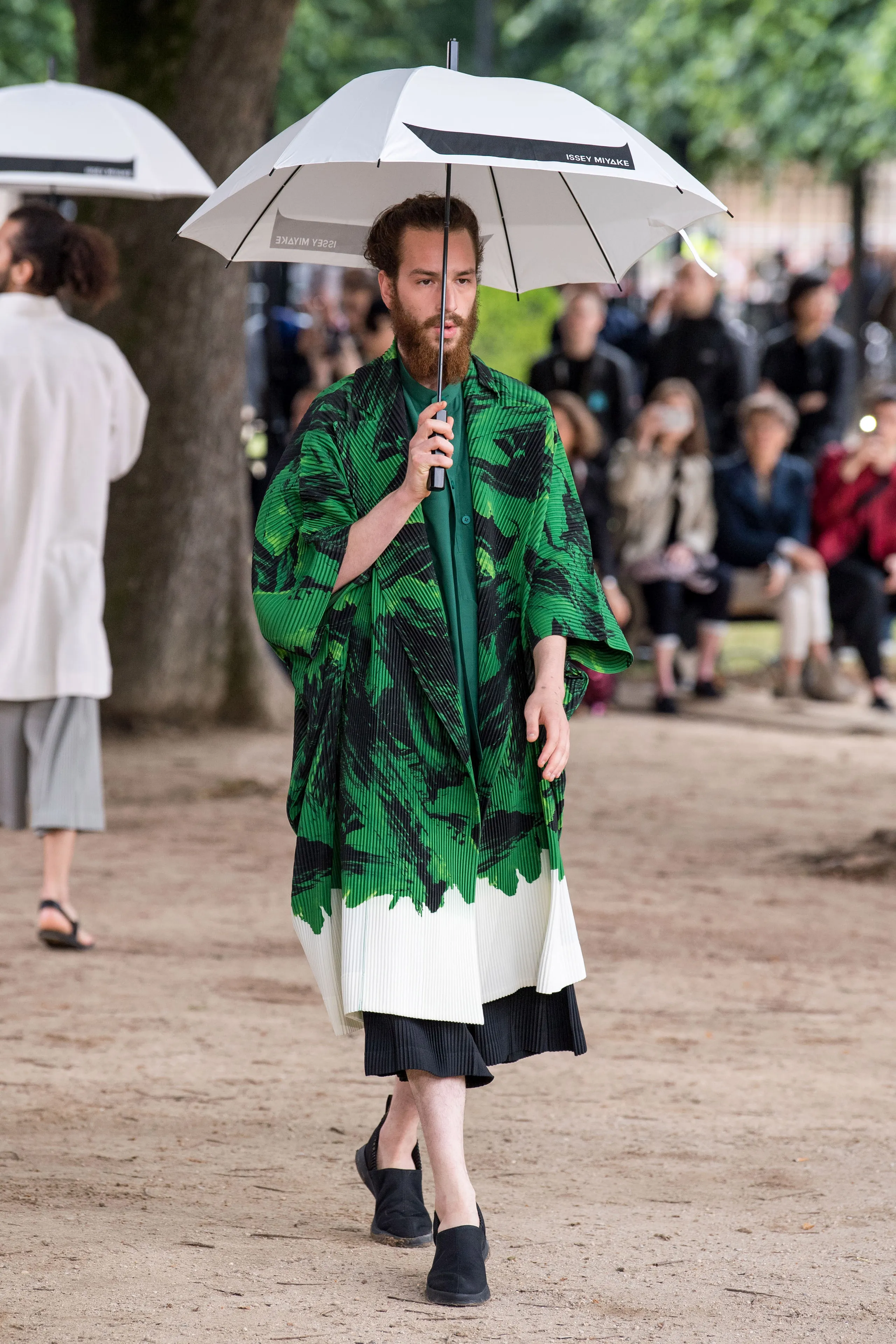 Look 02