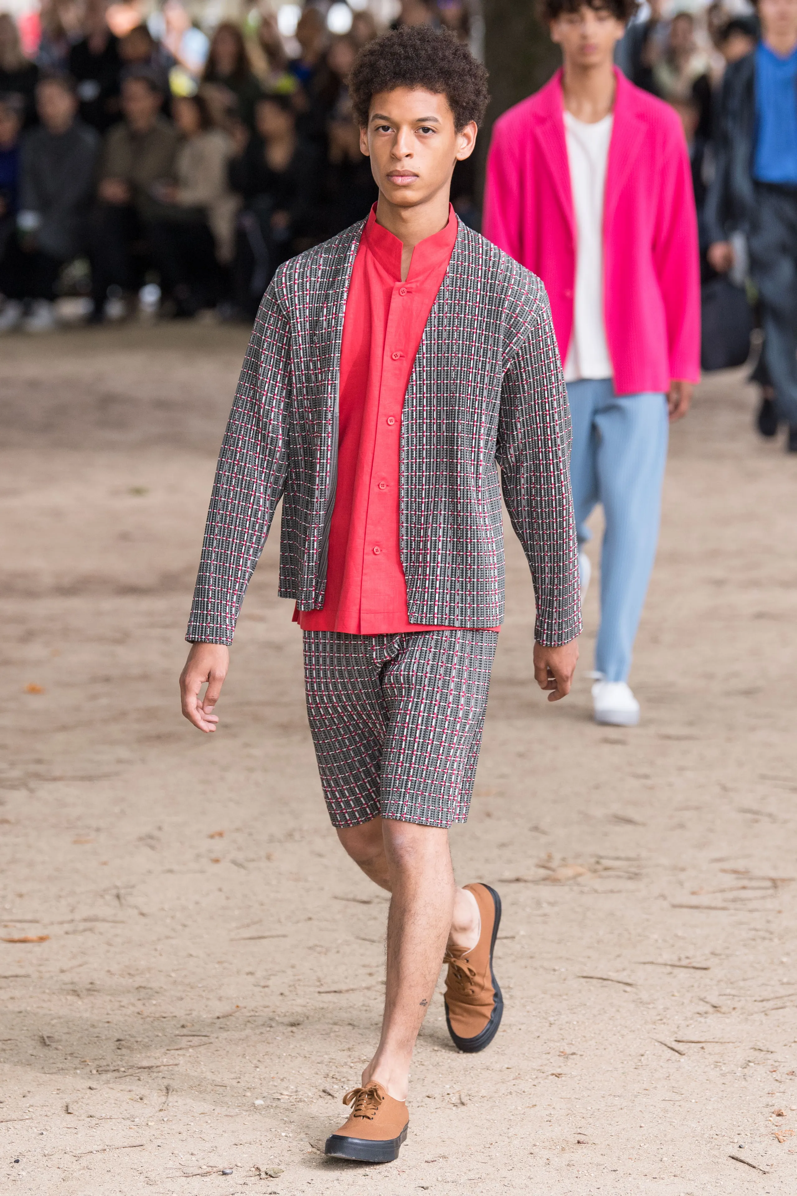 Look 06