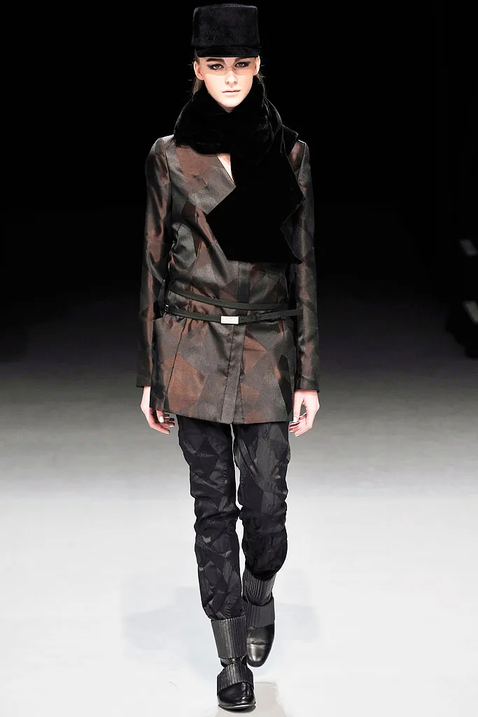 Look 13