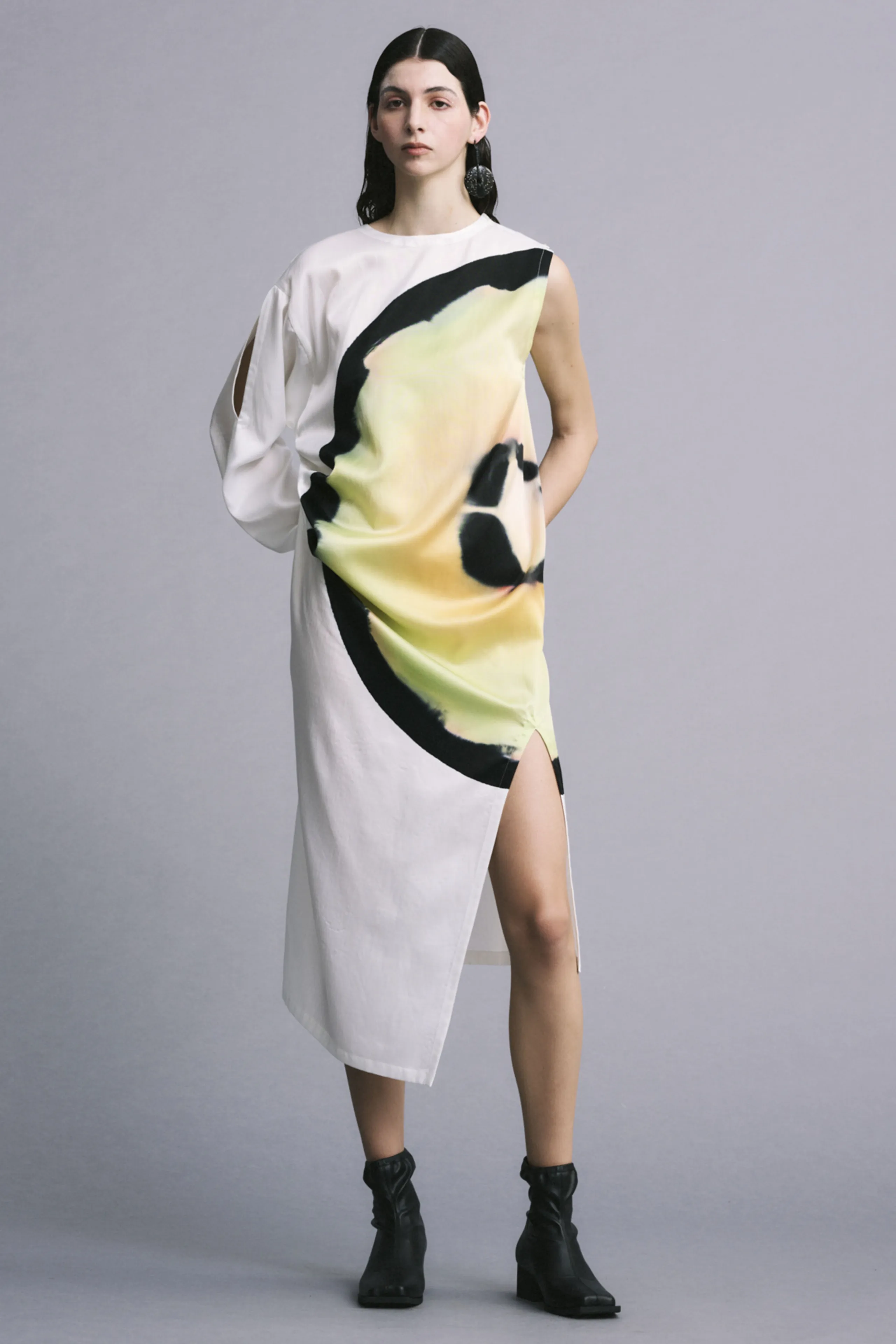Look 16