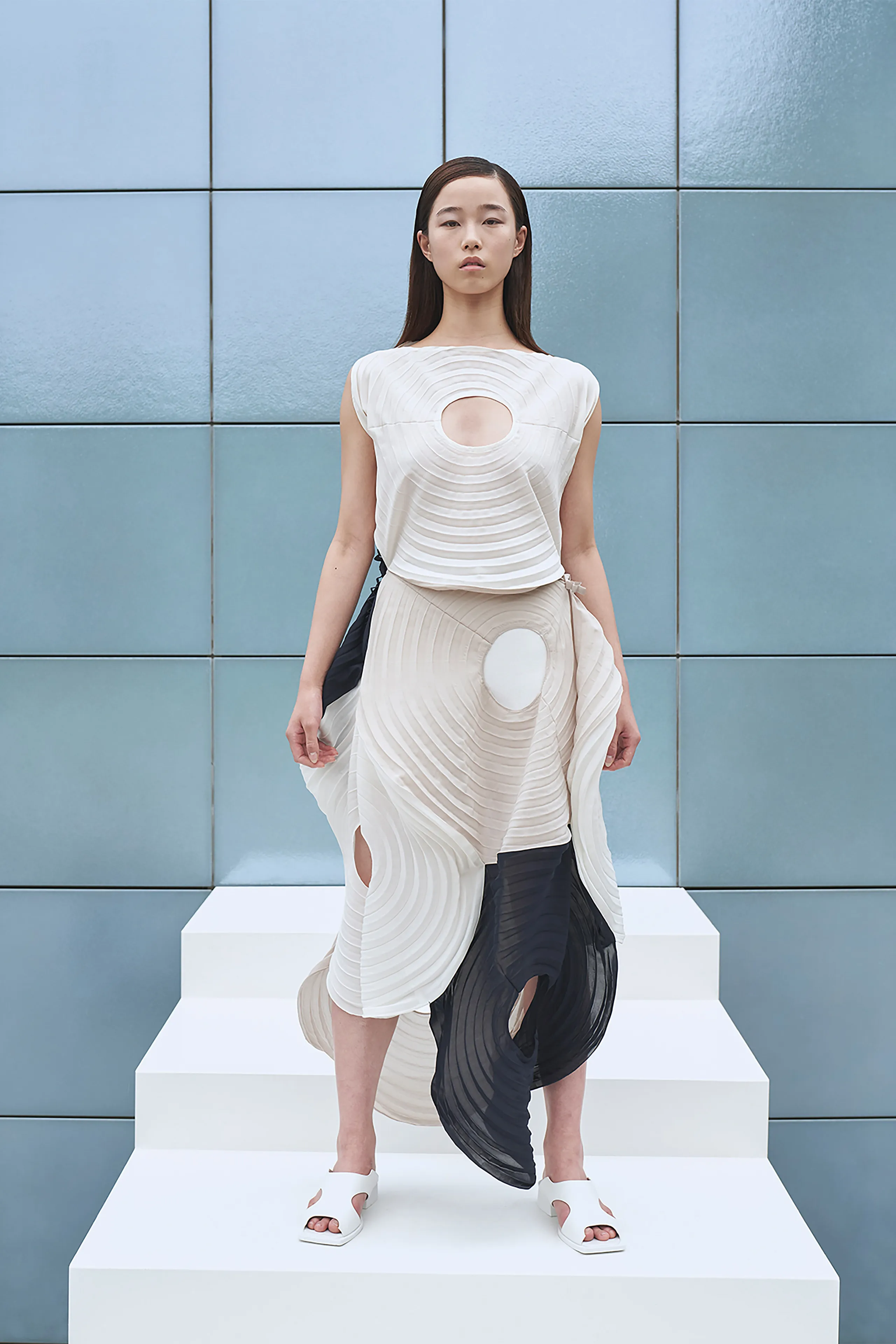 Look 03