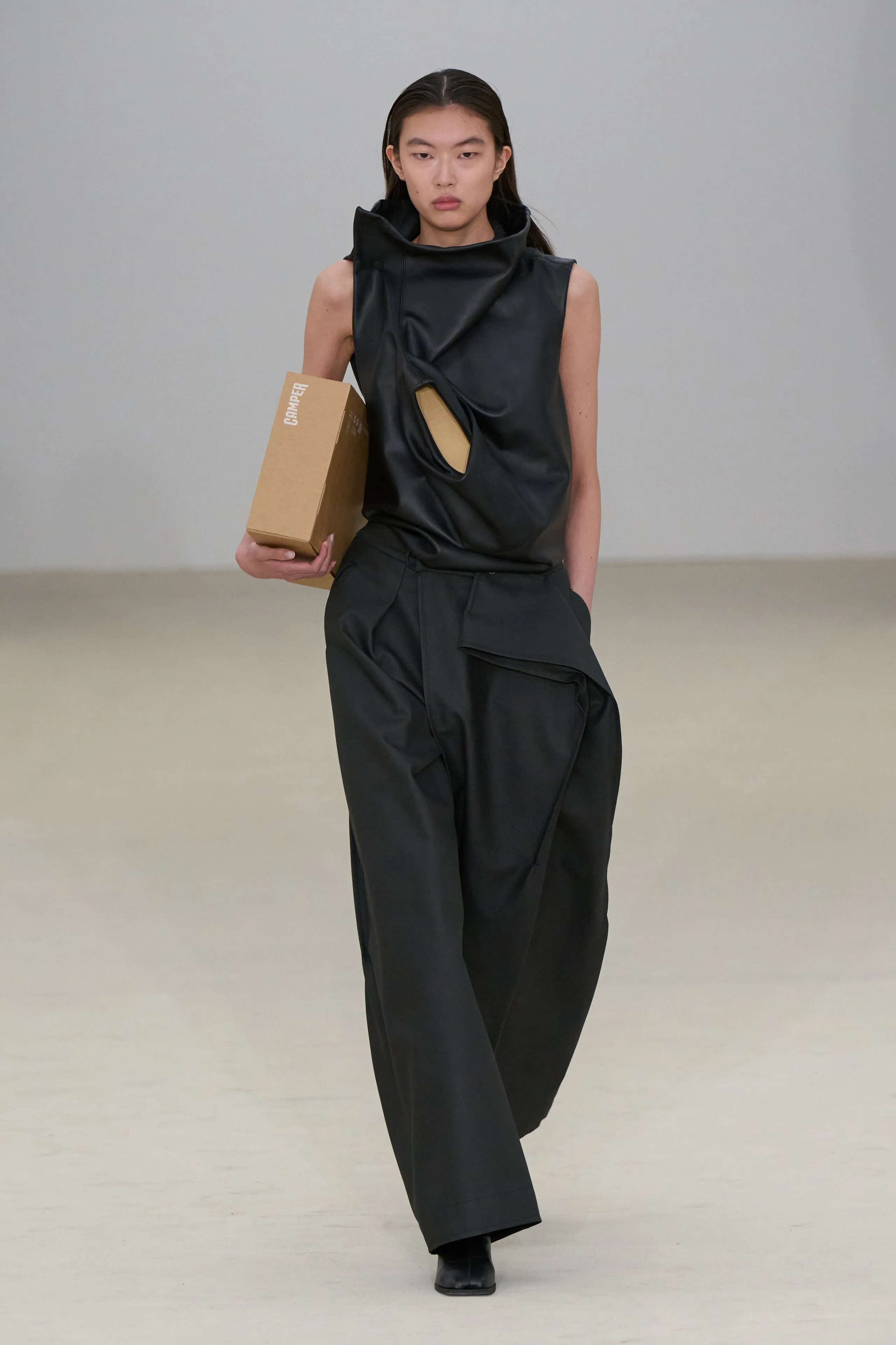 Look 14