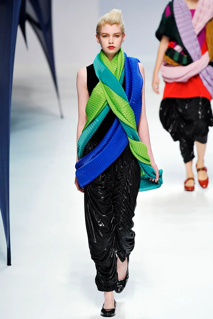 Fall 2010 Ready-to-Wear