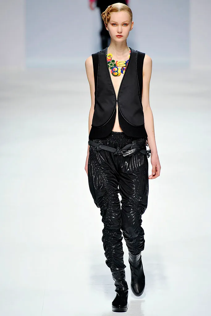 Look 09