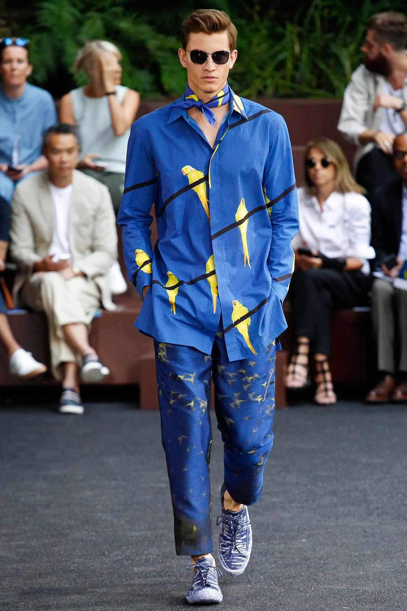 Look 03
