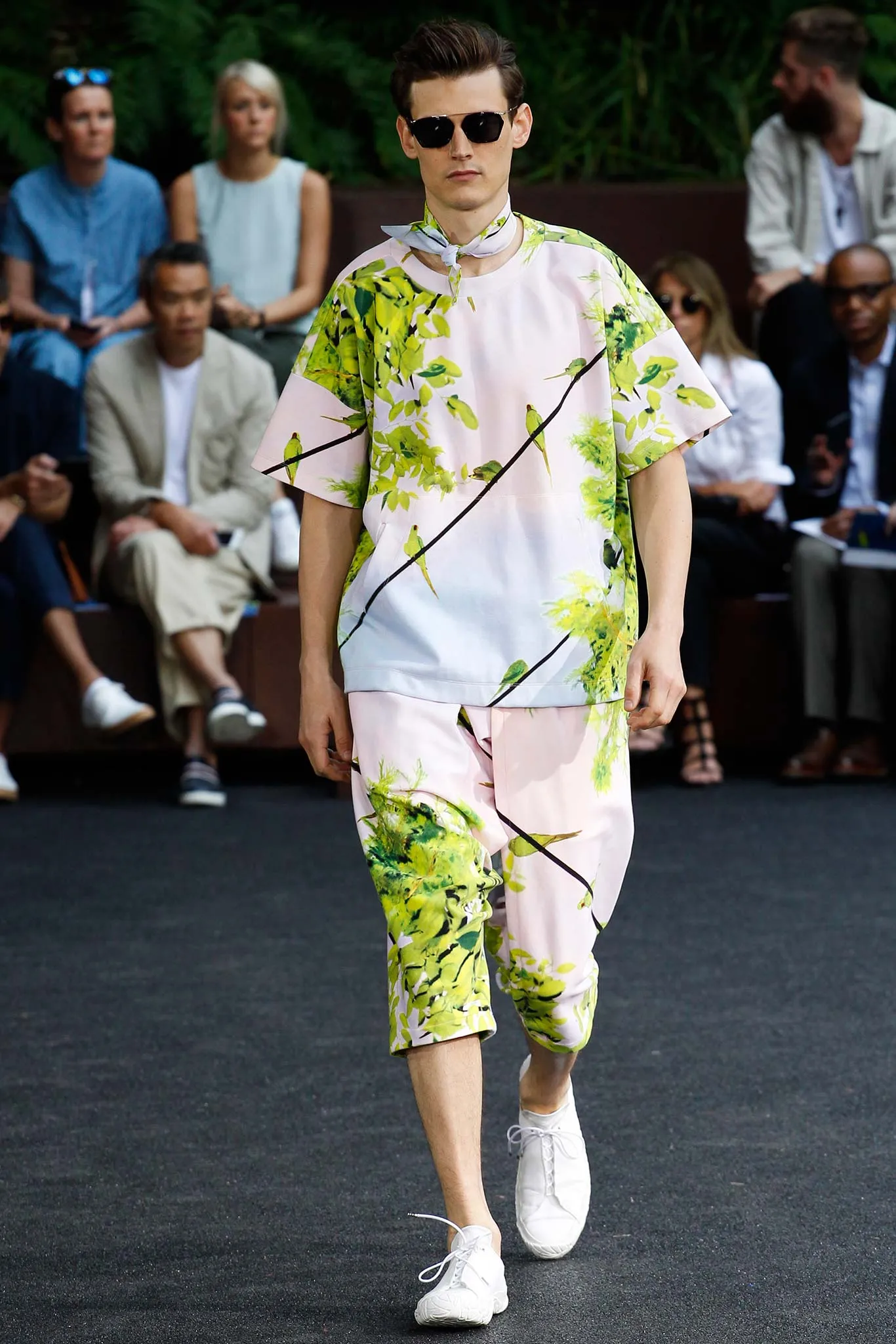 Look 08