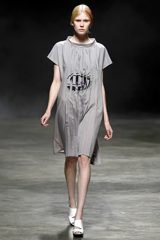 Spring 2011 Ready-to-Wear