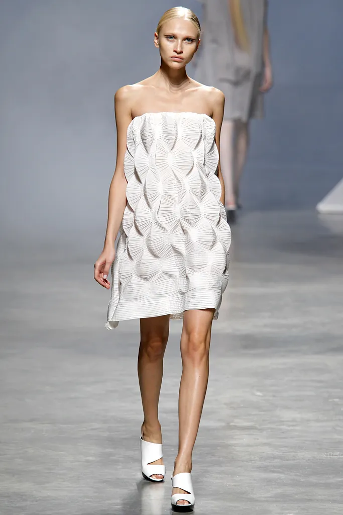 Look 03