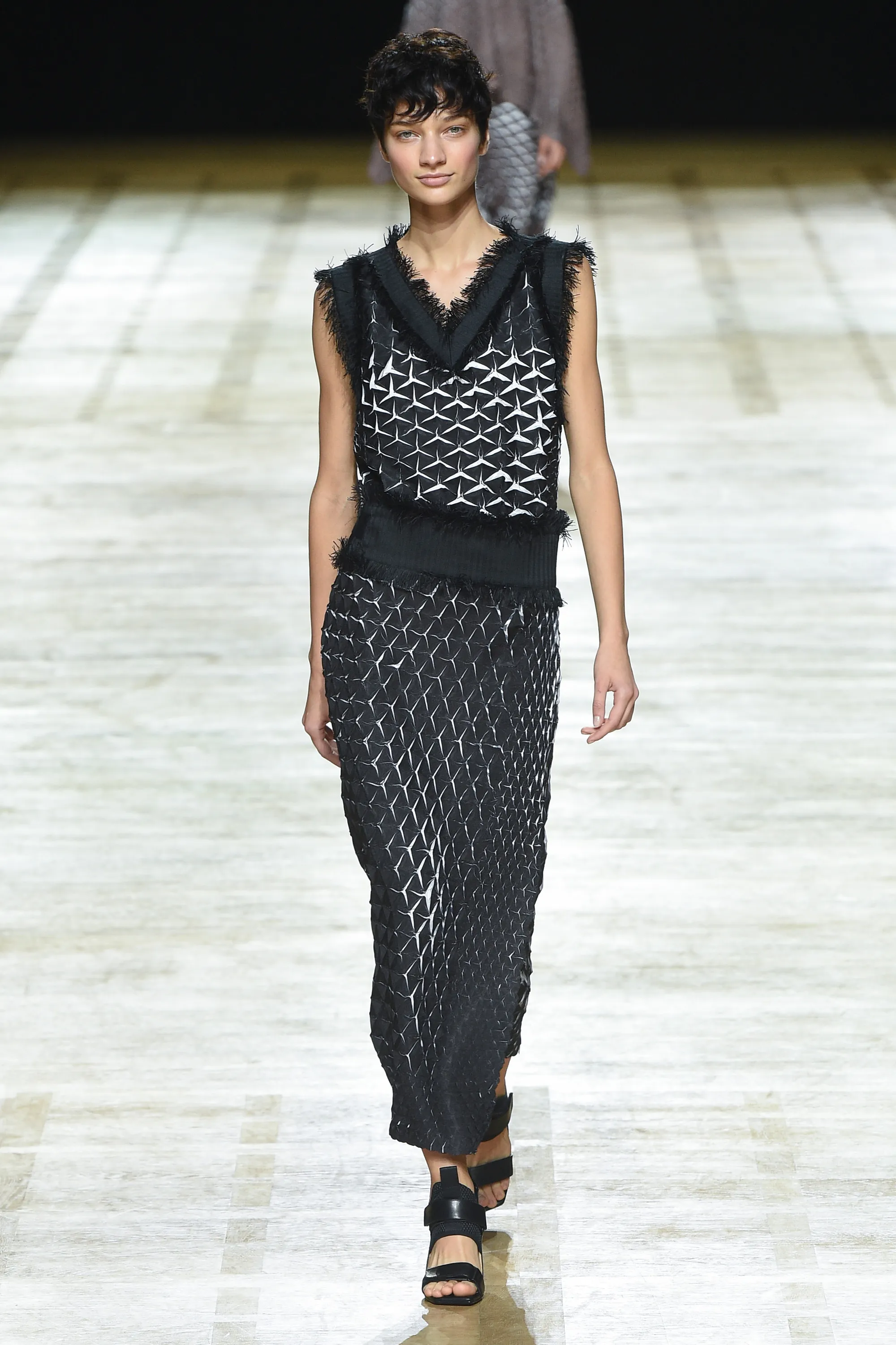 Look 03