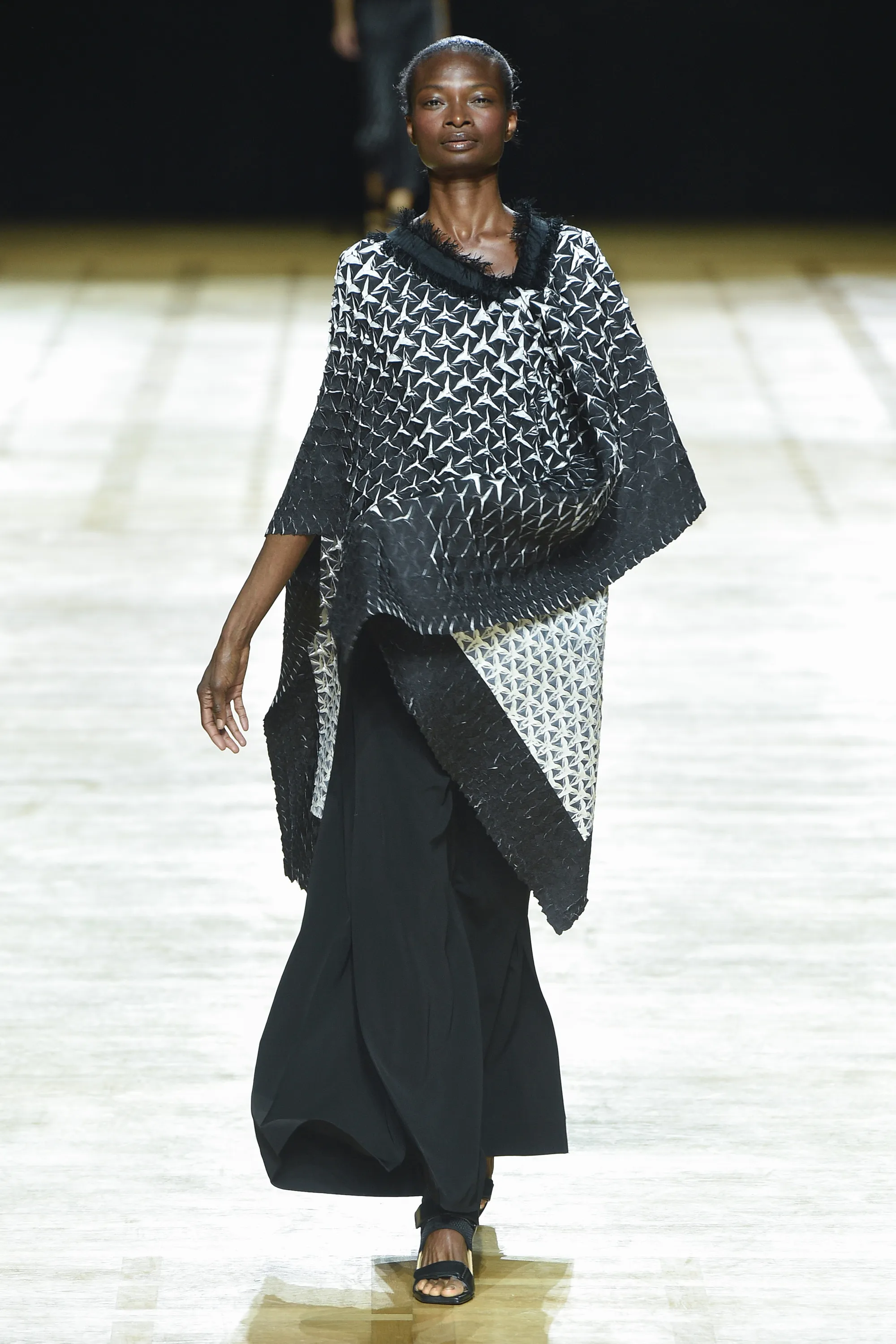 Look 04