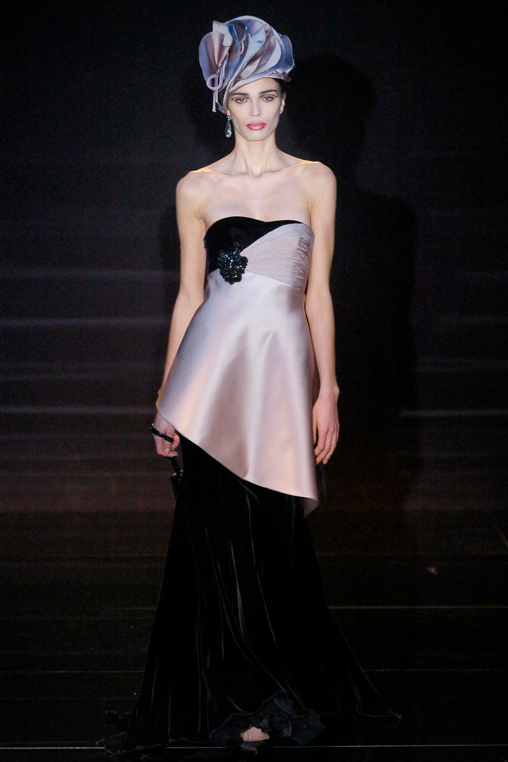 Look 10