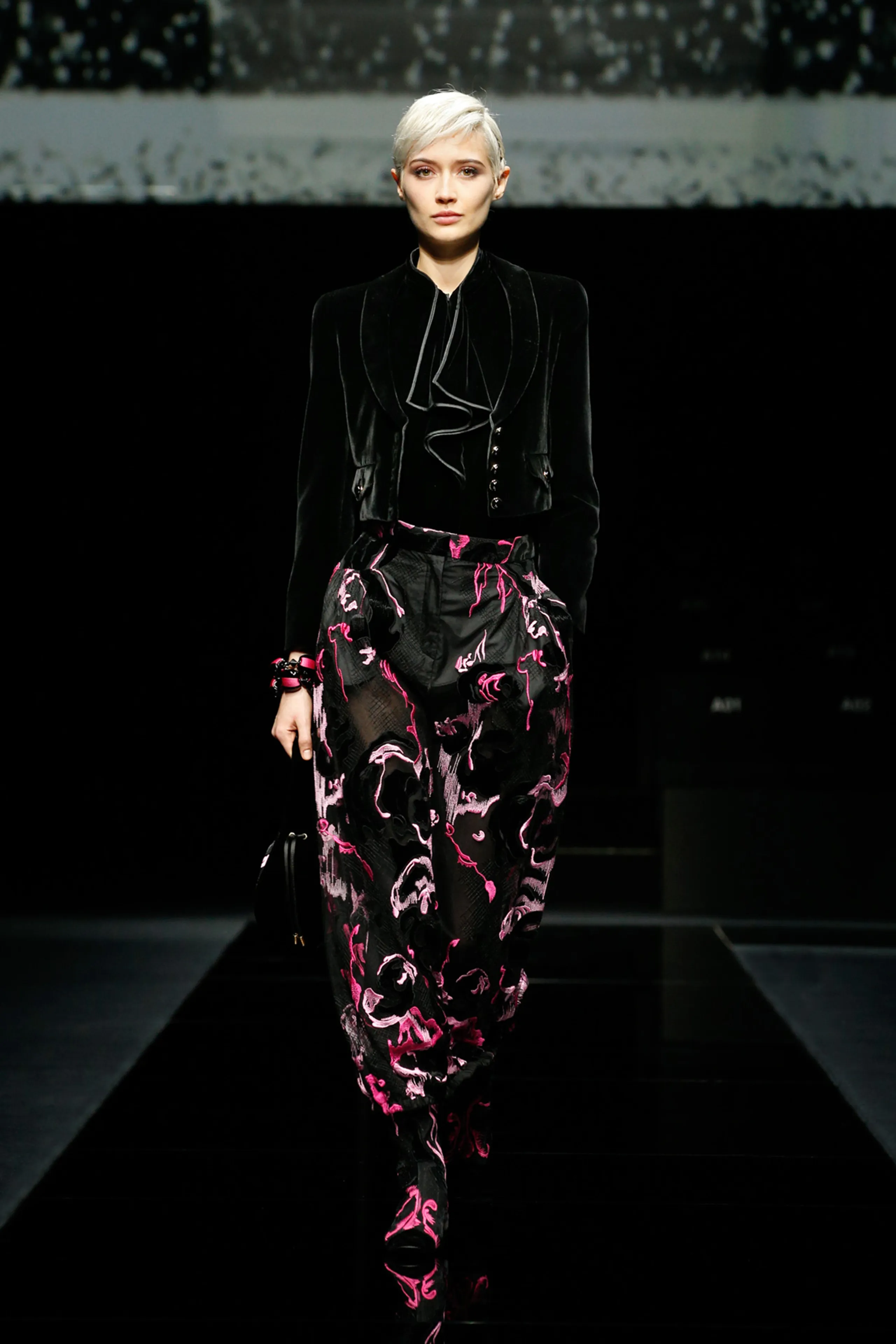 Look 09