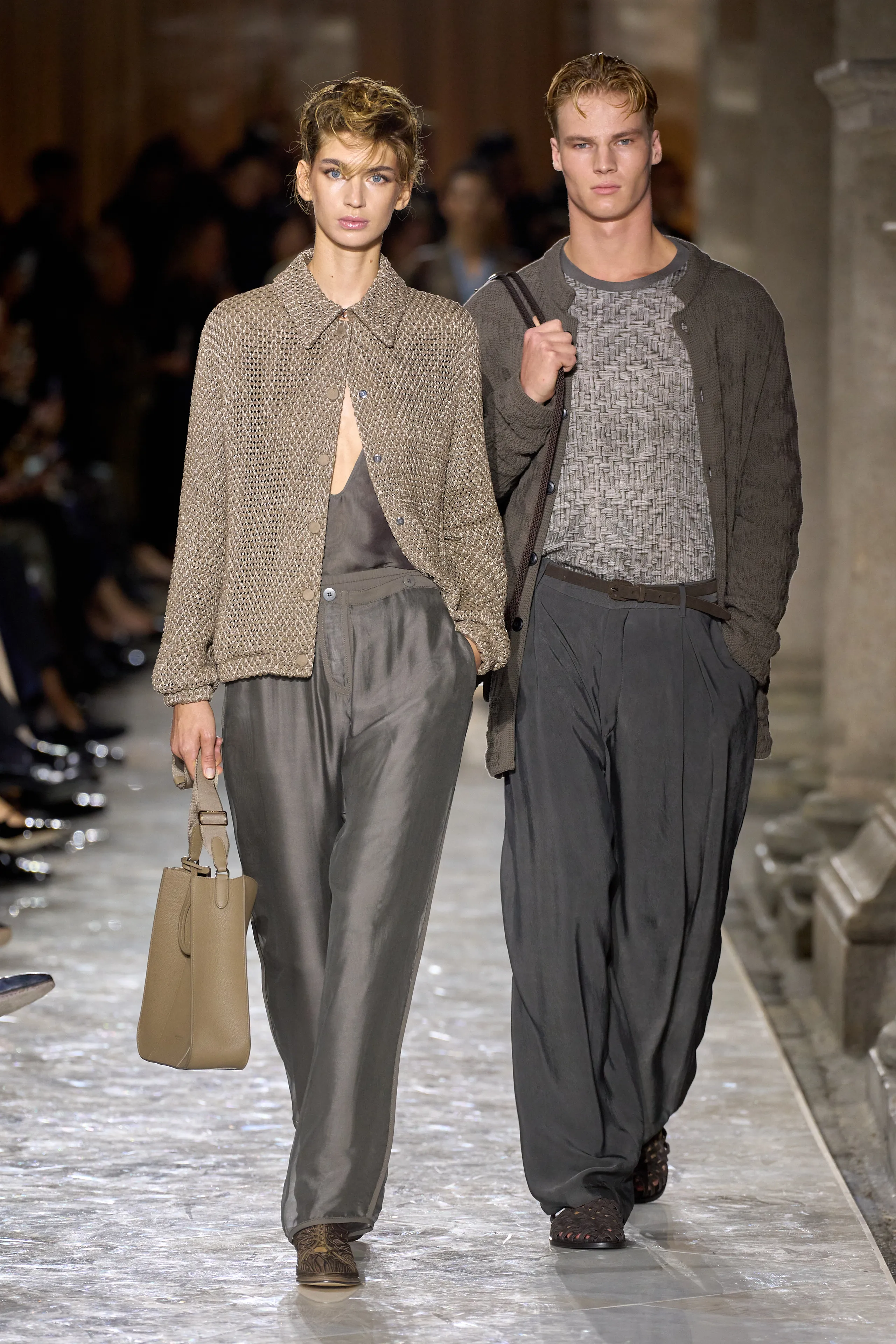 Look 10