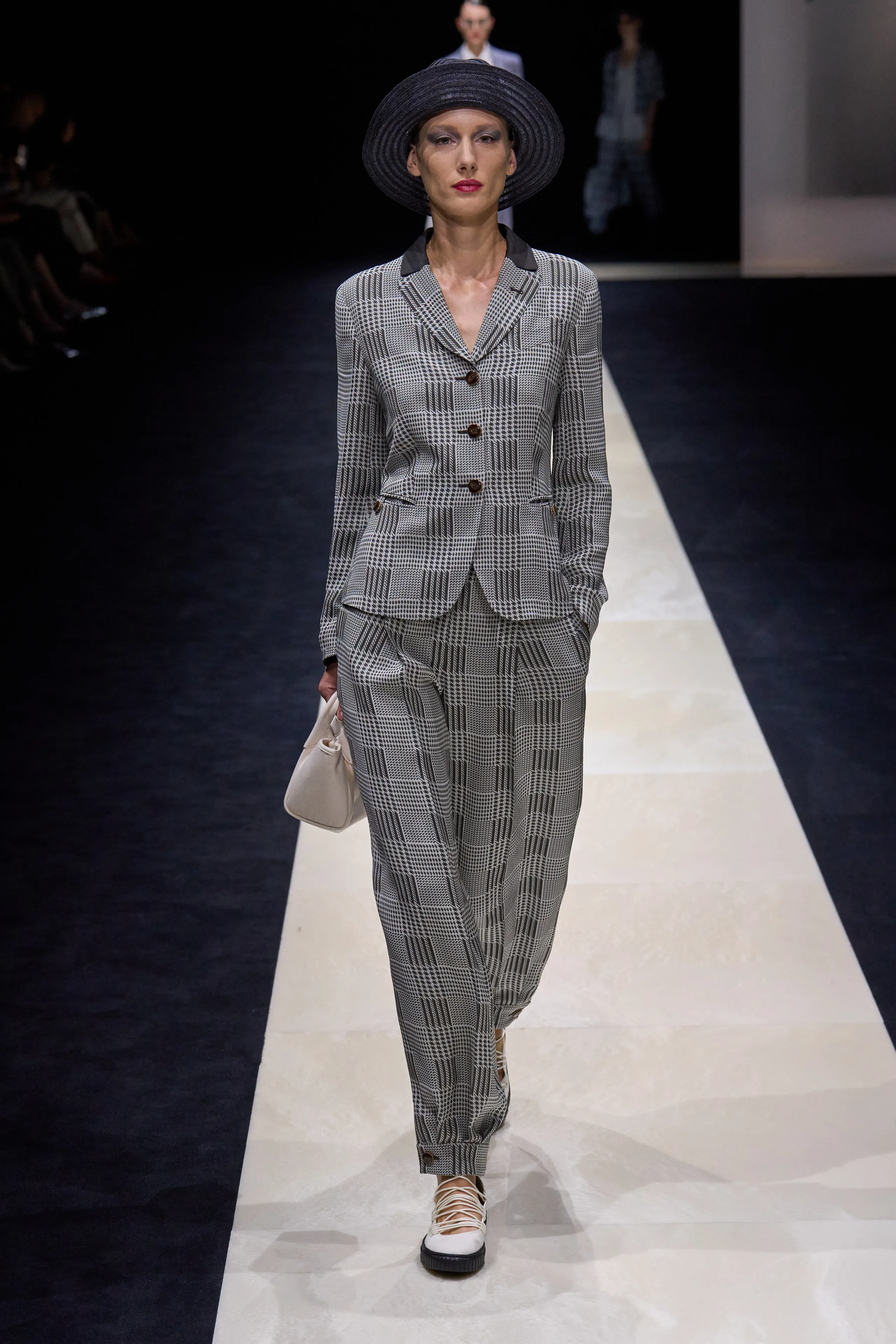 Look 06