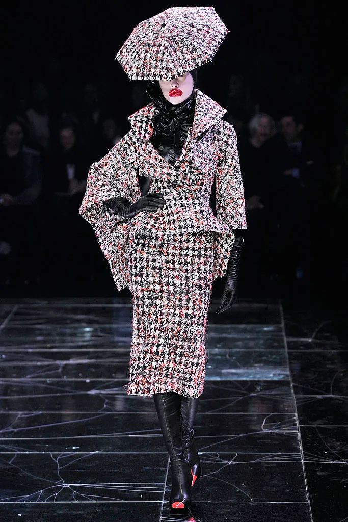 Alexander McQueen FW2009 look 2
