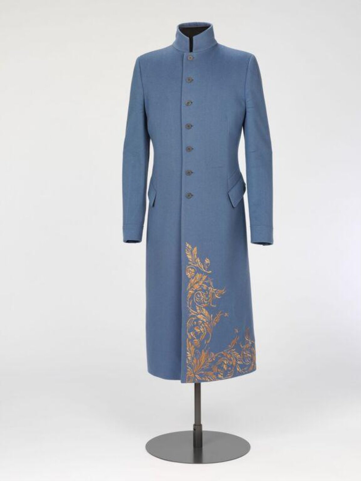 V&A 藏约 1995 年大衣（T.33-2011）