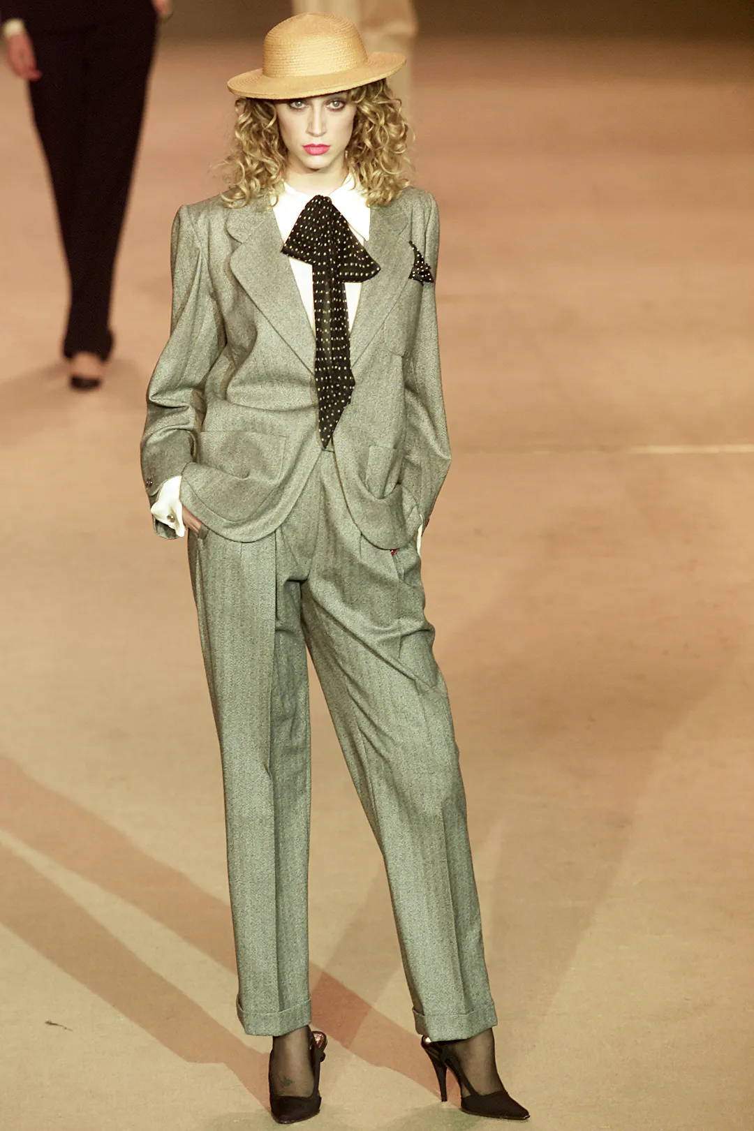 Look 17