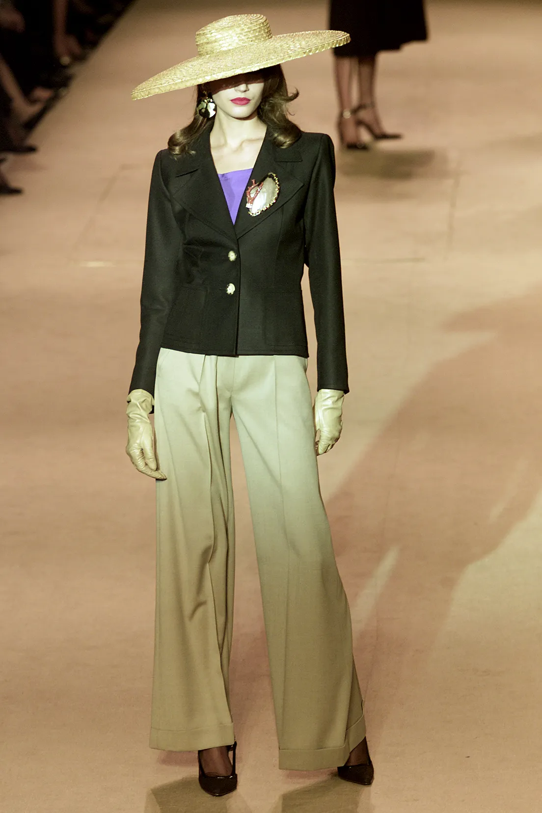 Look 28