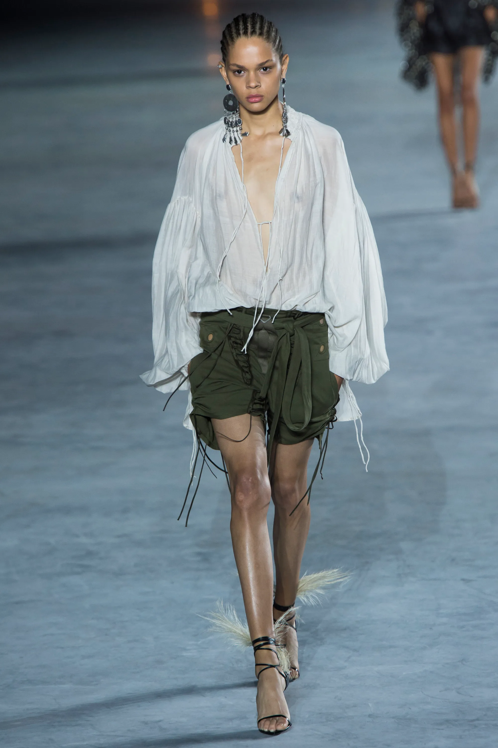 Look 04