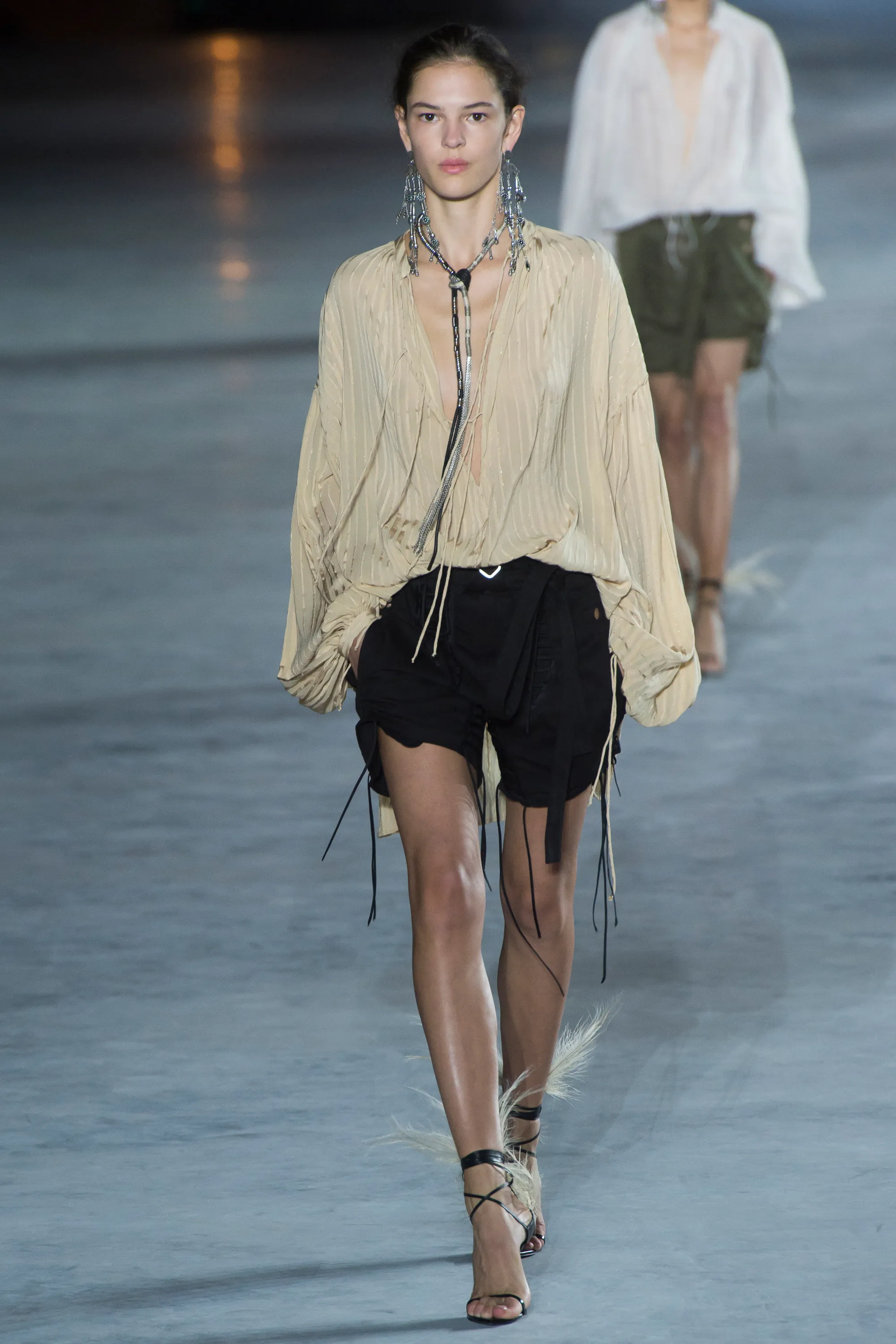 Look 05