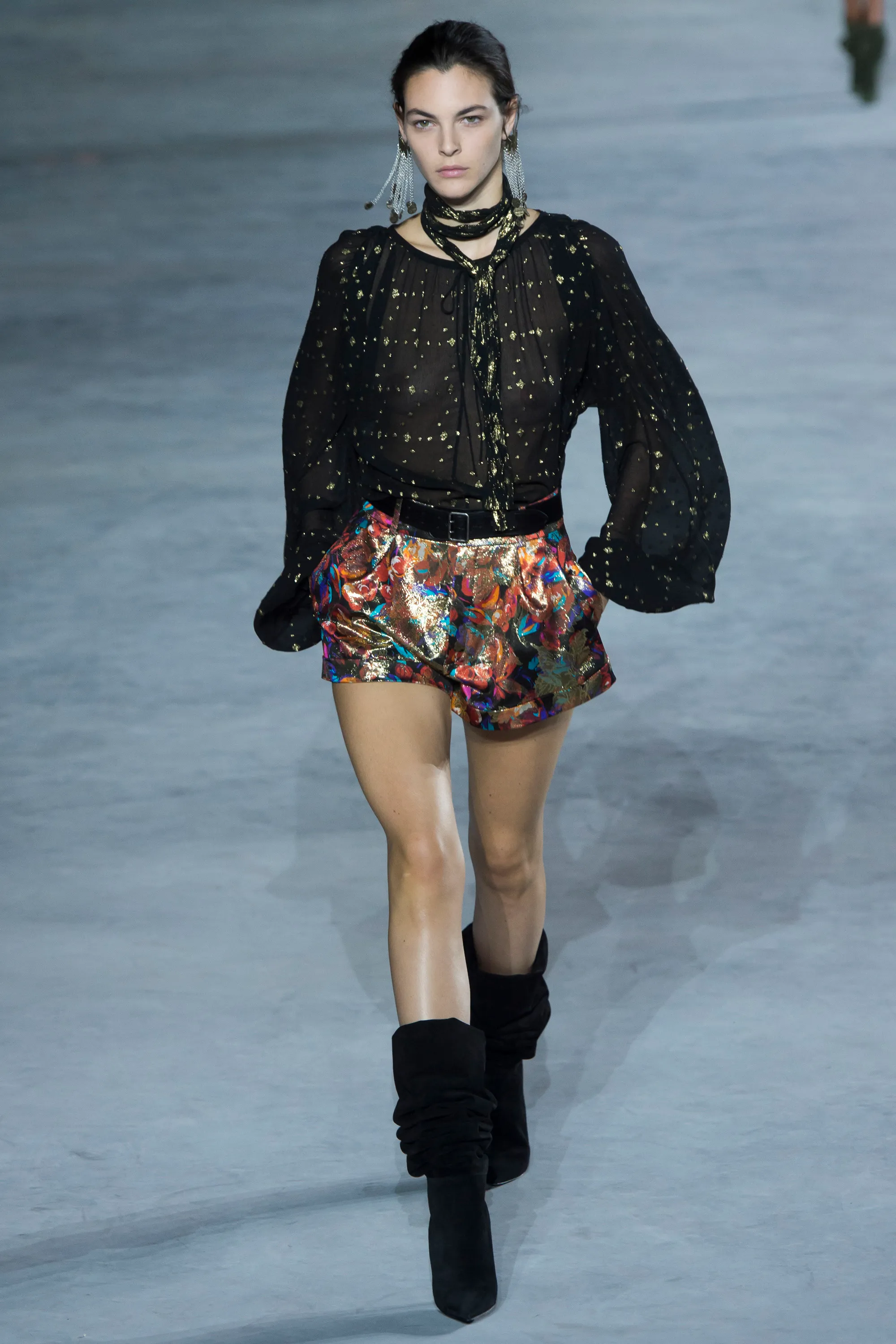 Look 15