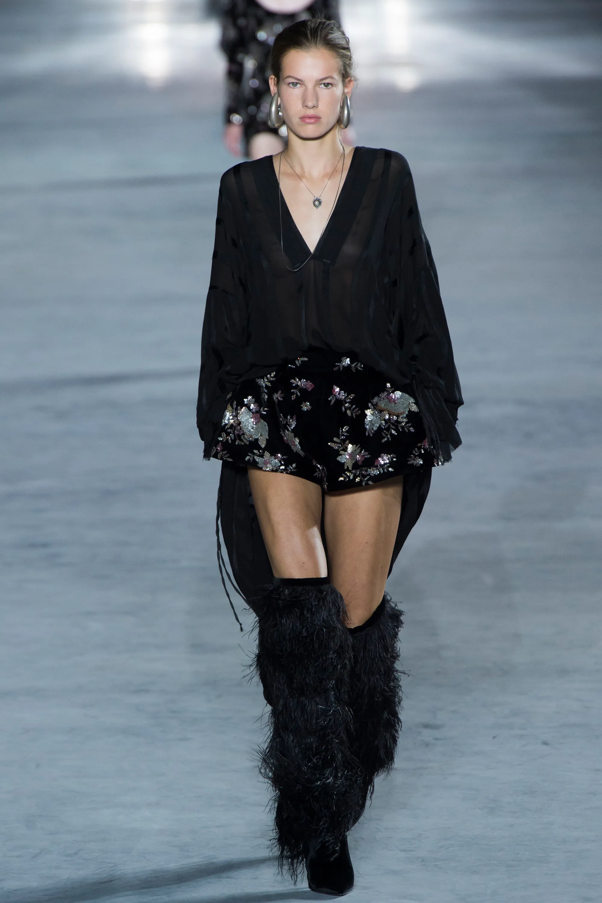 Look 17