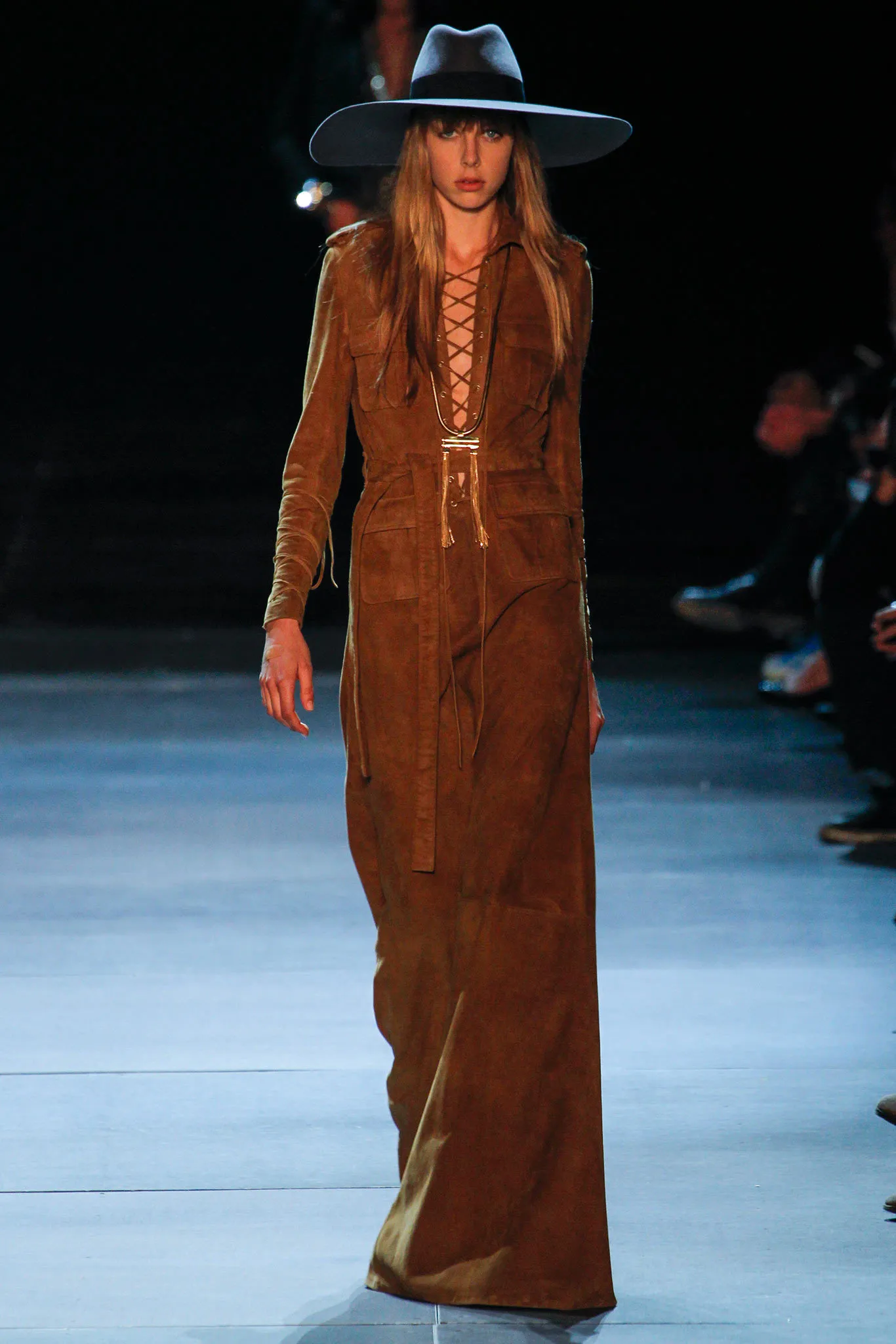 Look 04