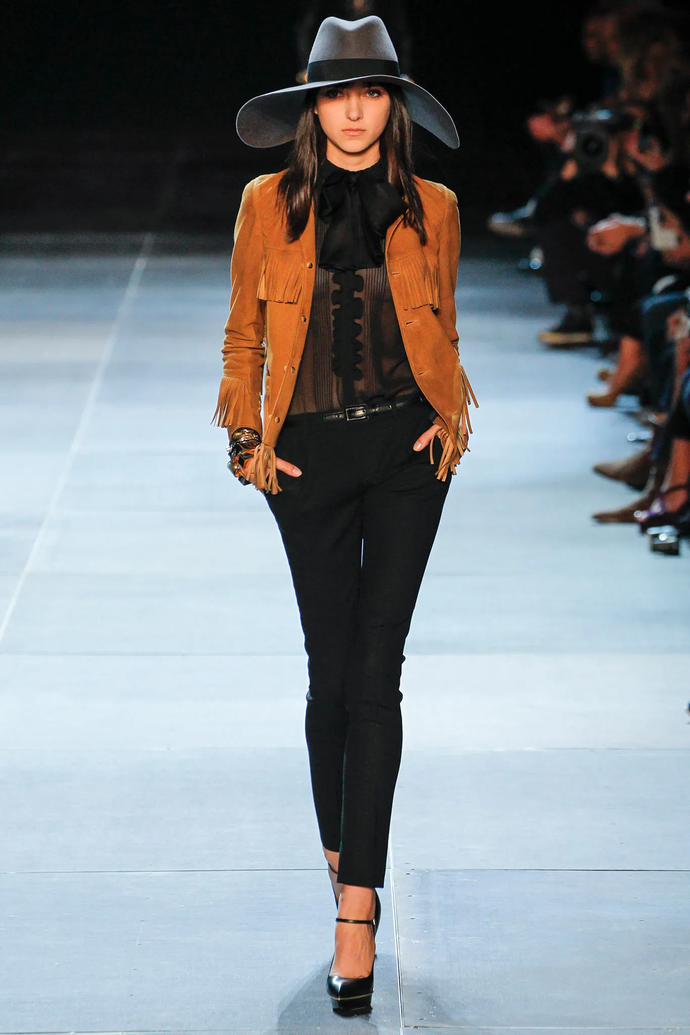 Look 09