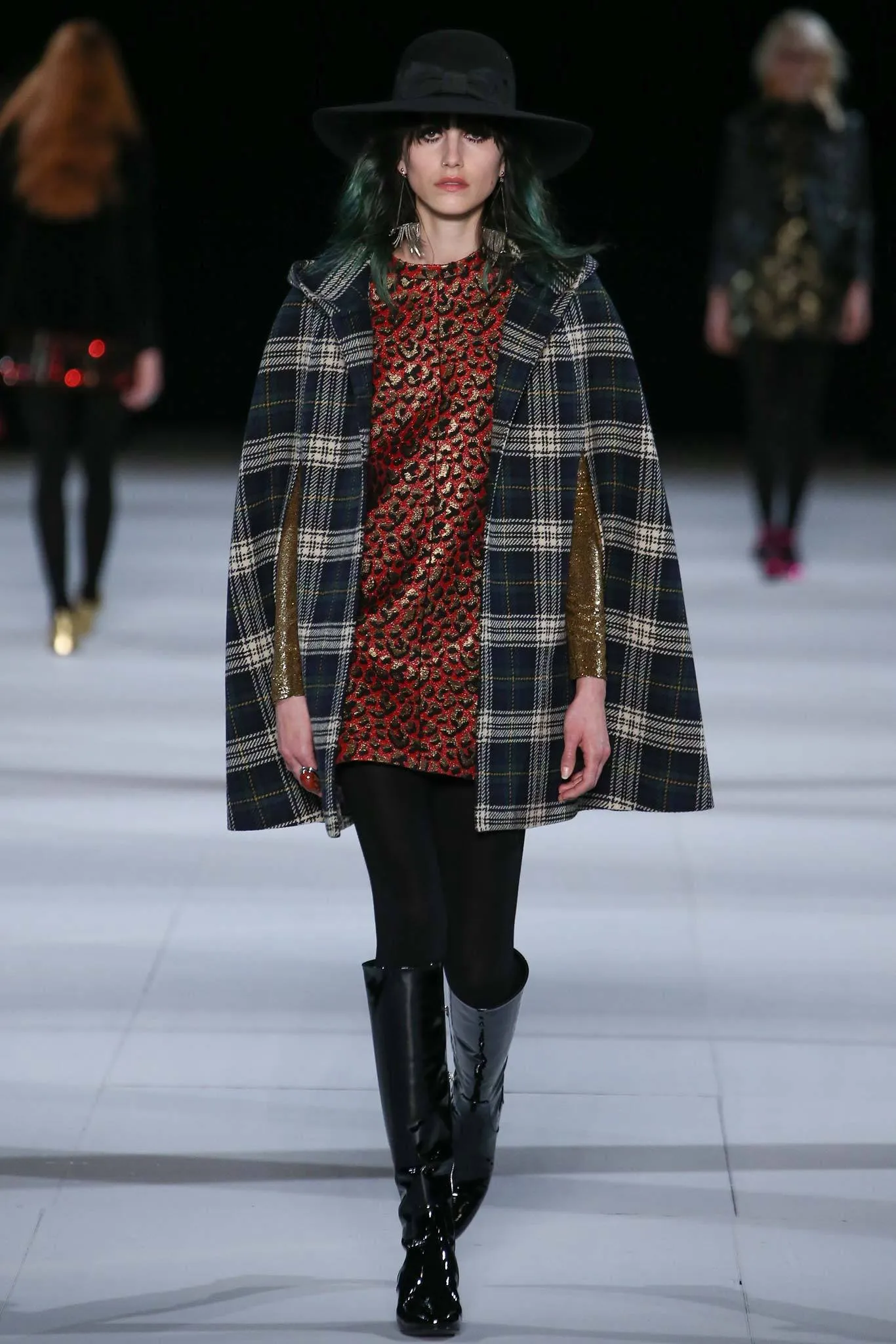Look 11