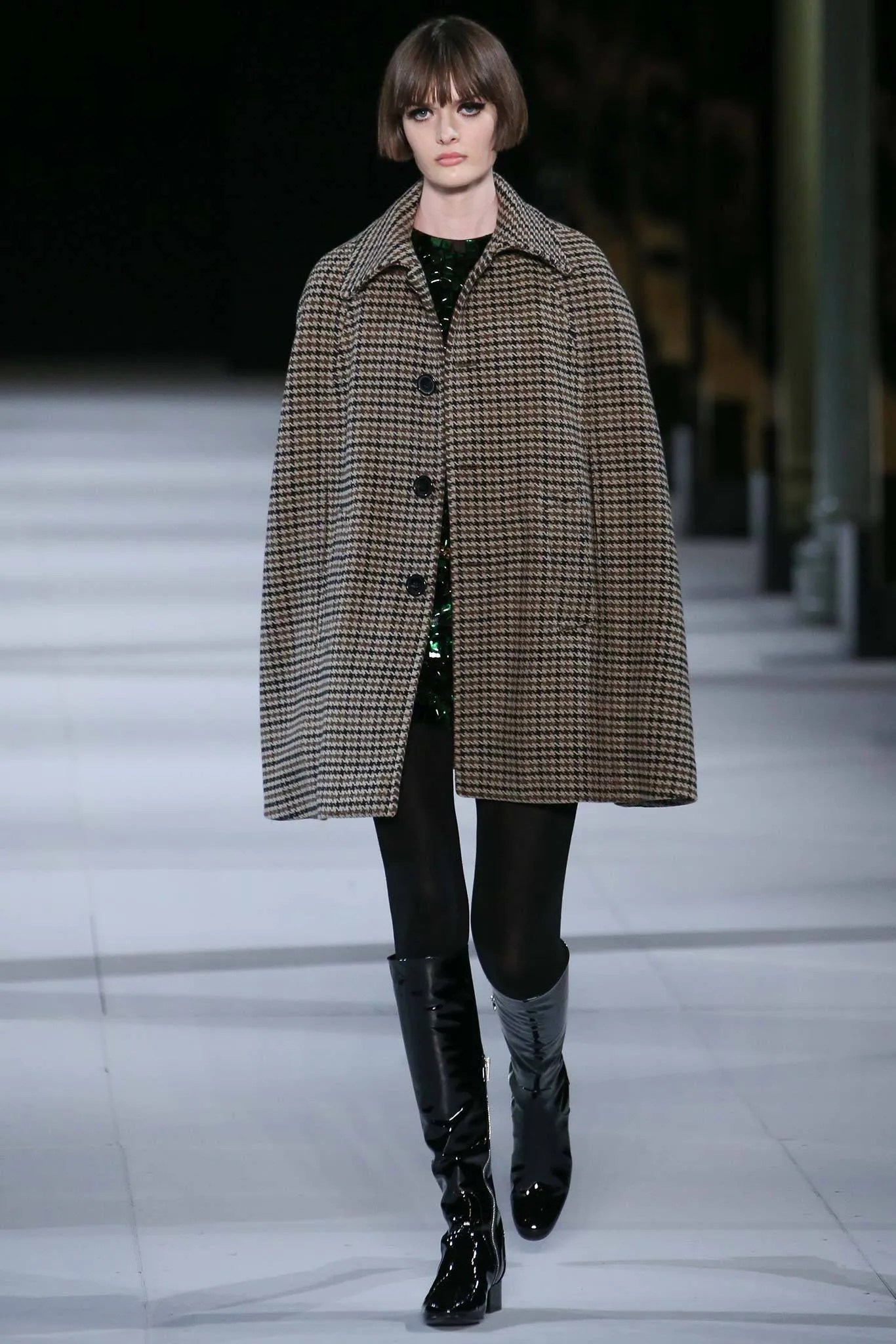 Look 14