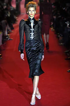 Look 10