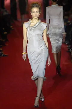Look 28