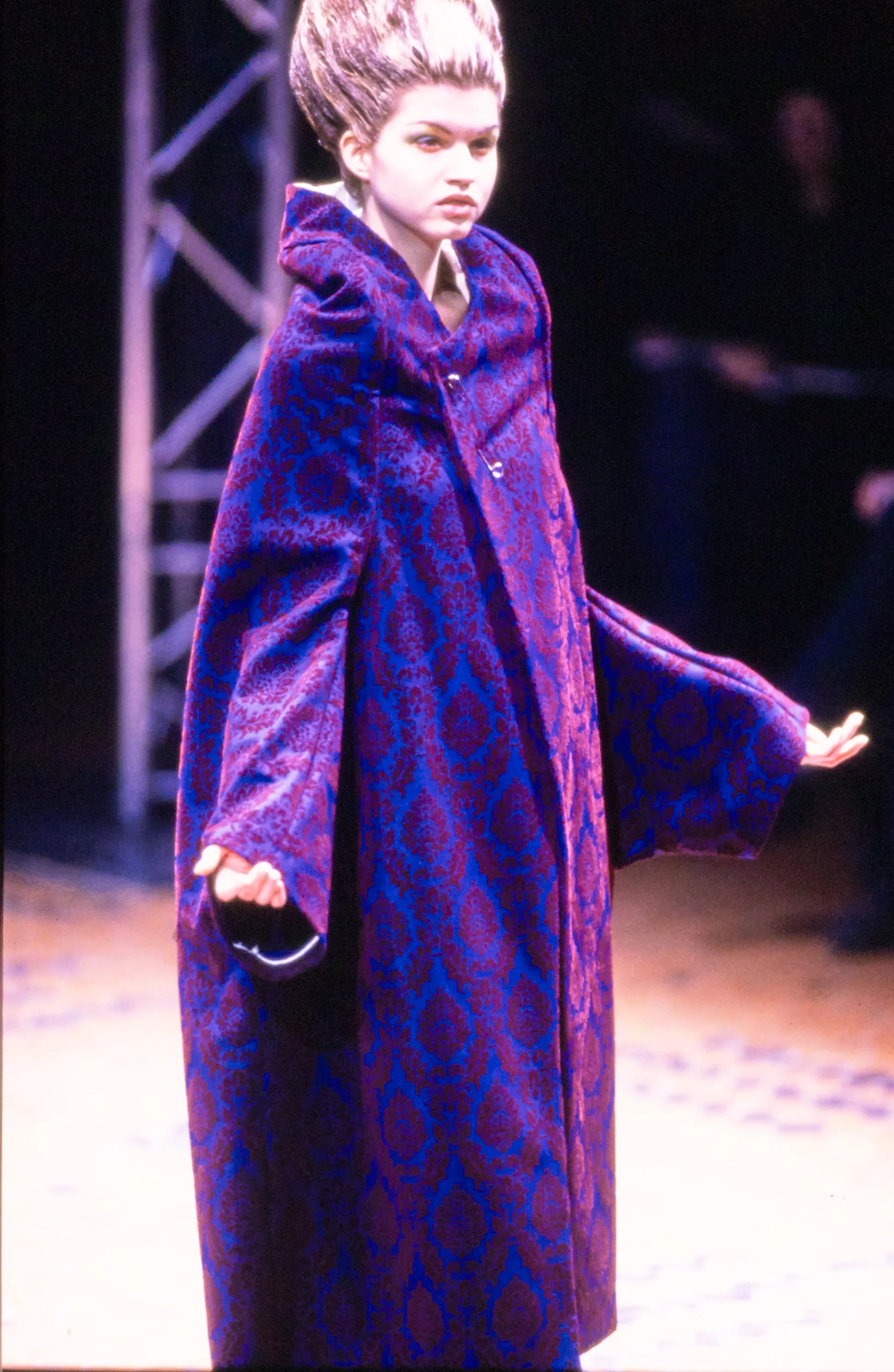 Look 15