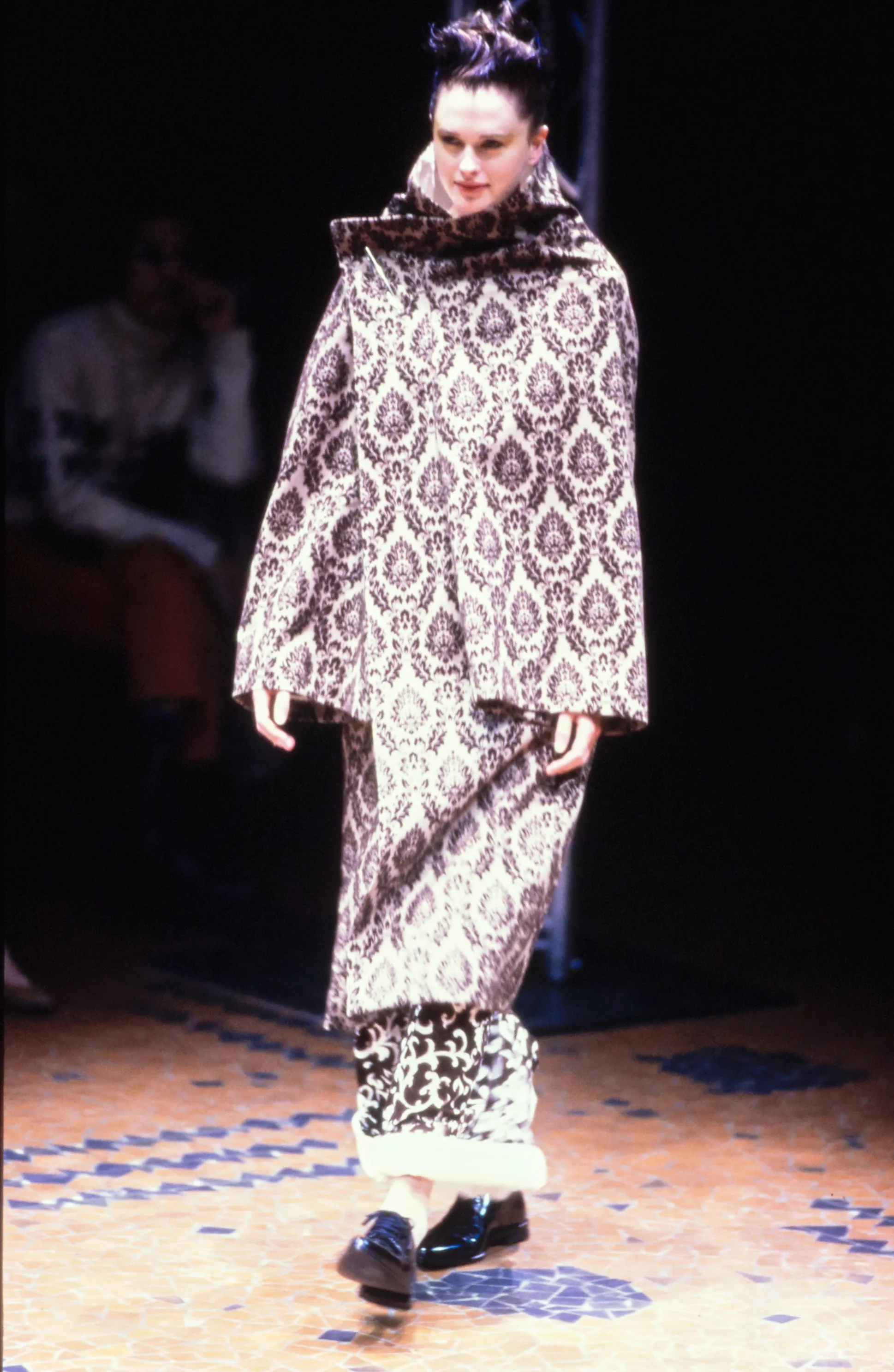 Look 18