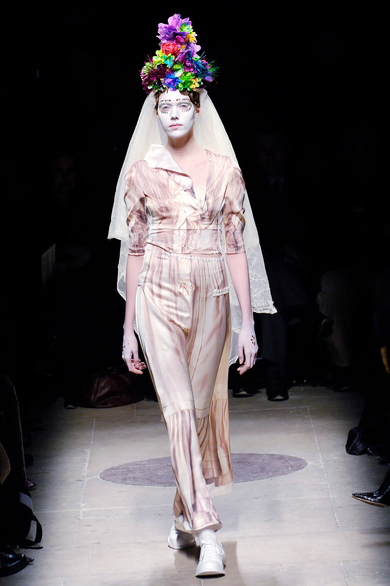 Look 13