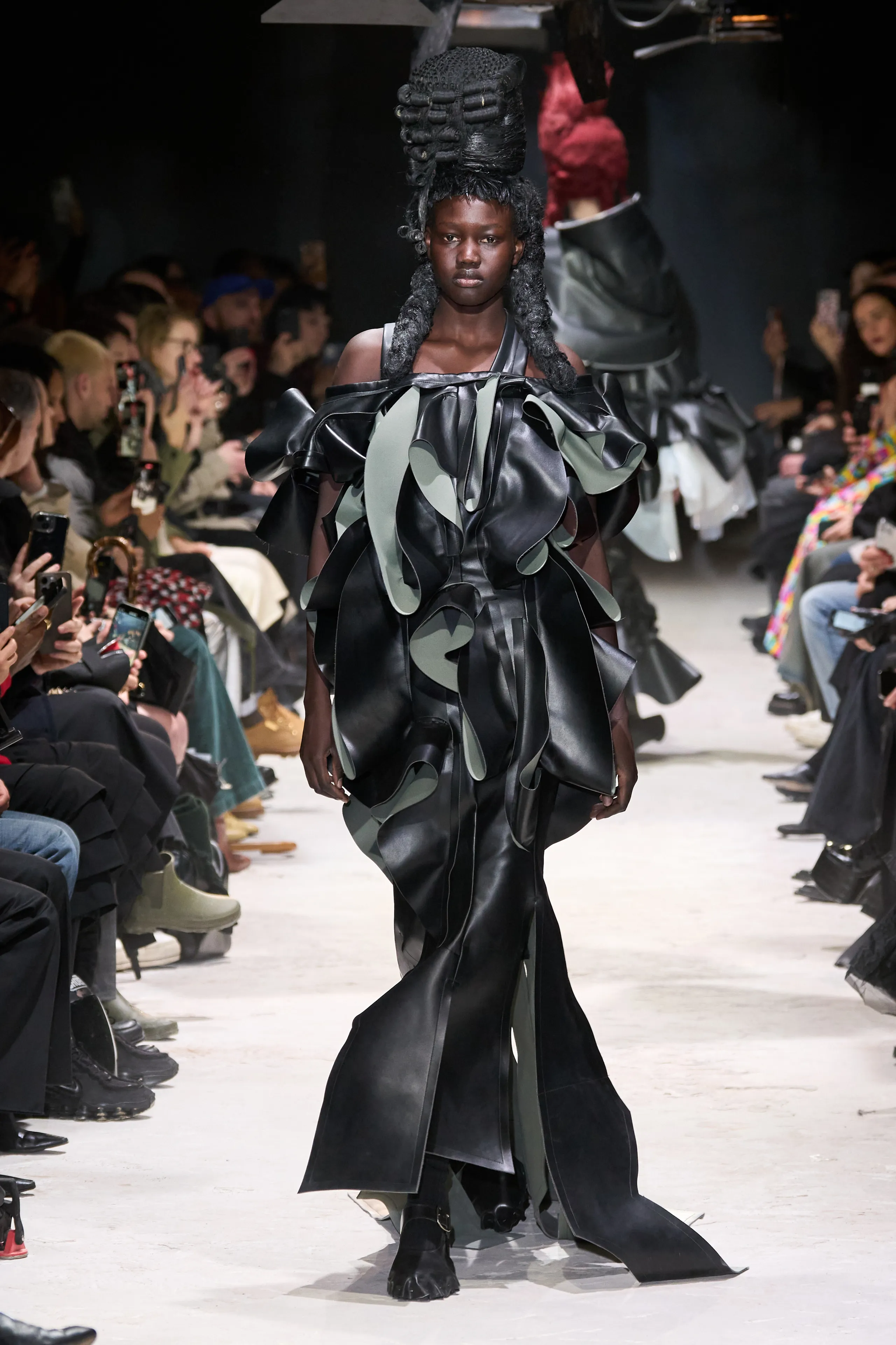 Look 14