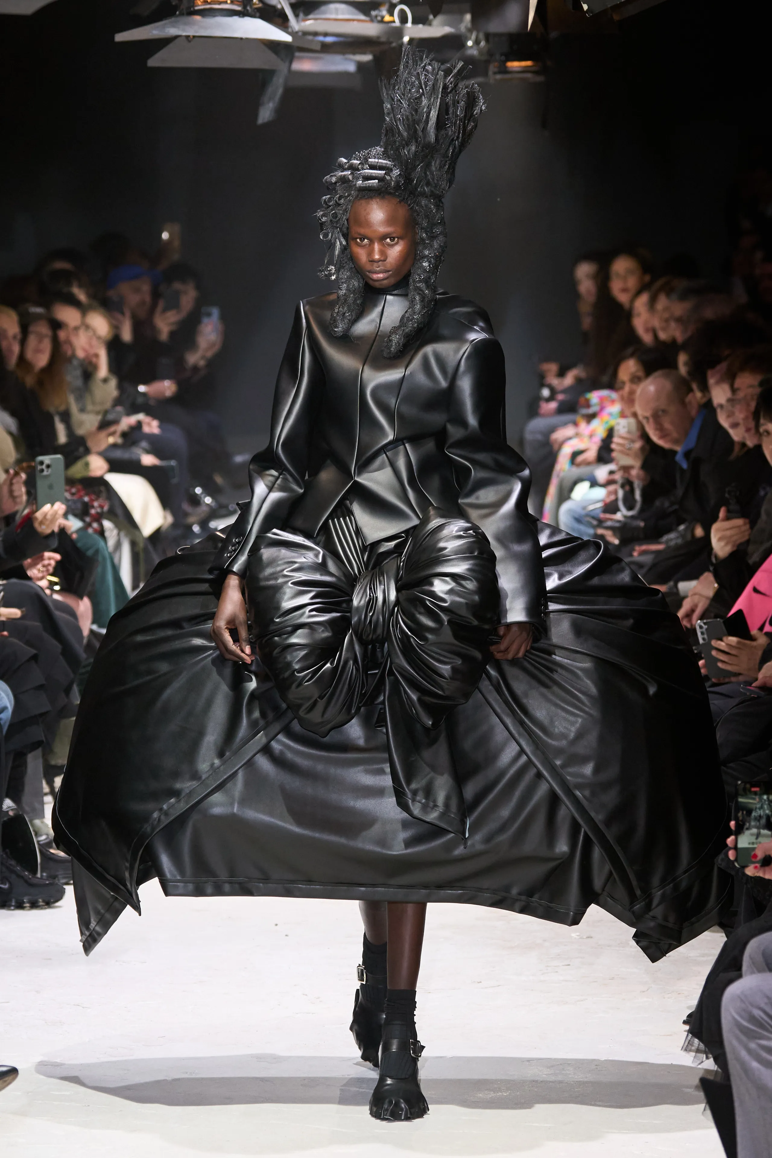 Look 15