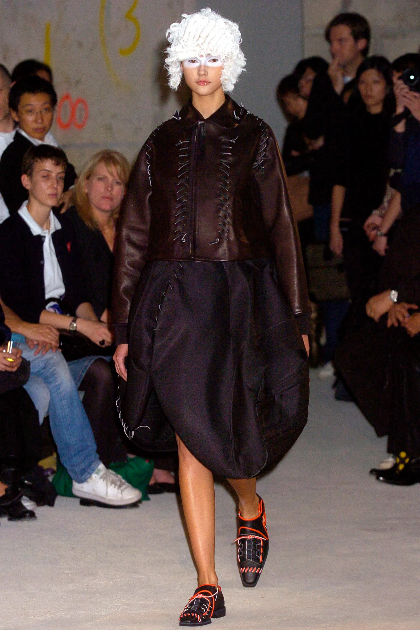 Look 10