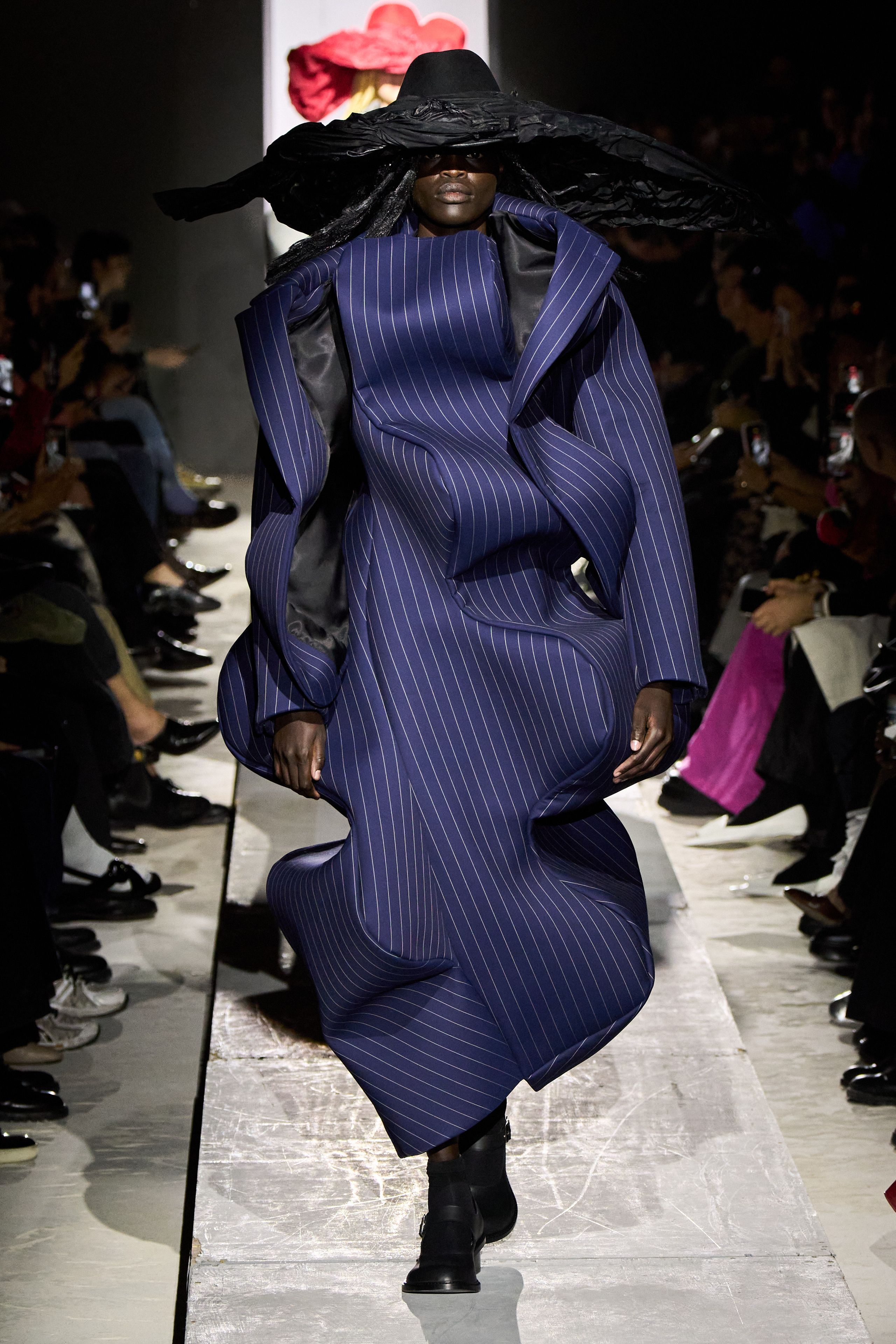Look 15