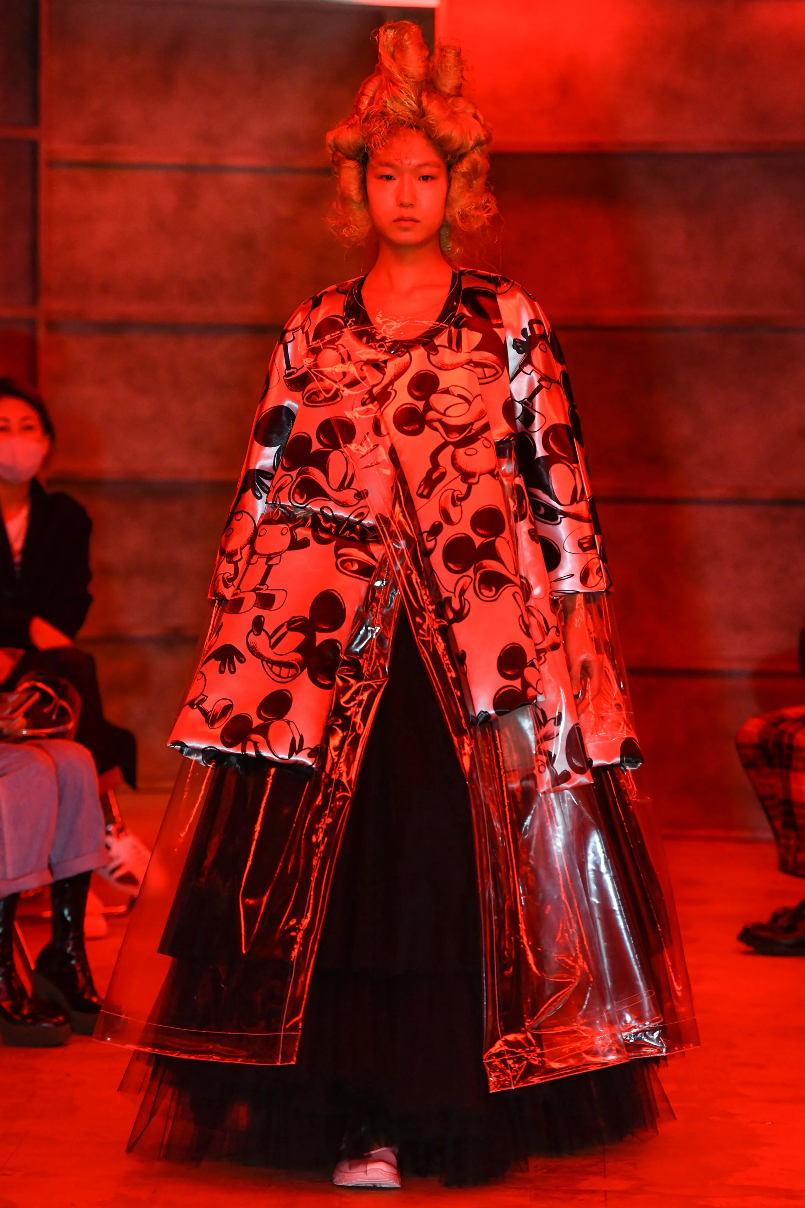 Look 16