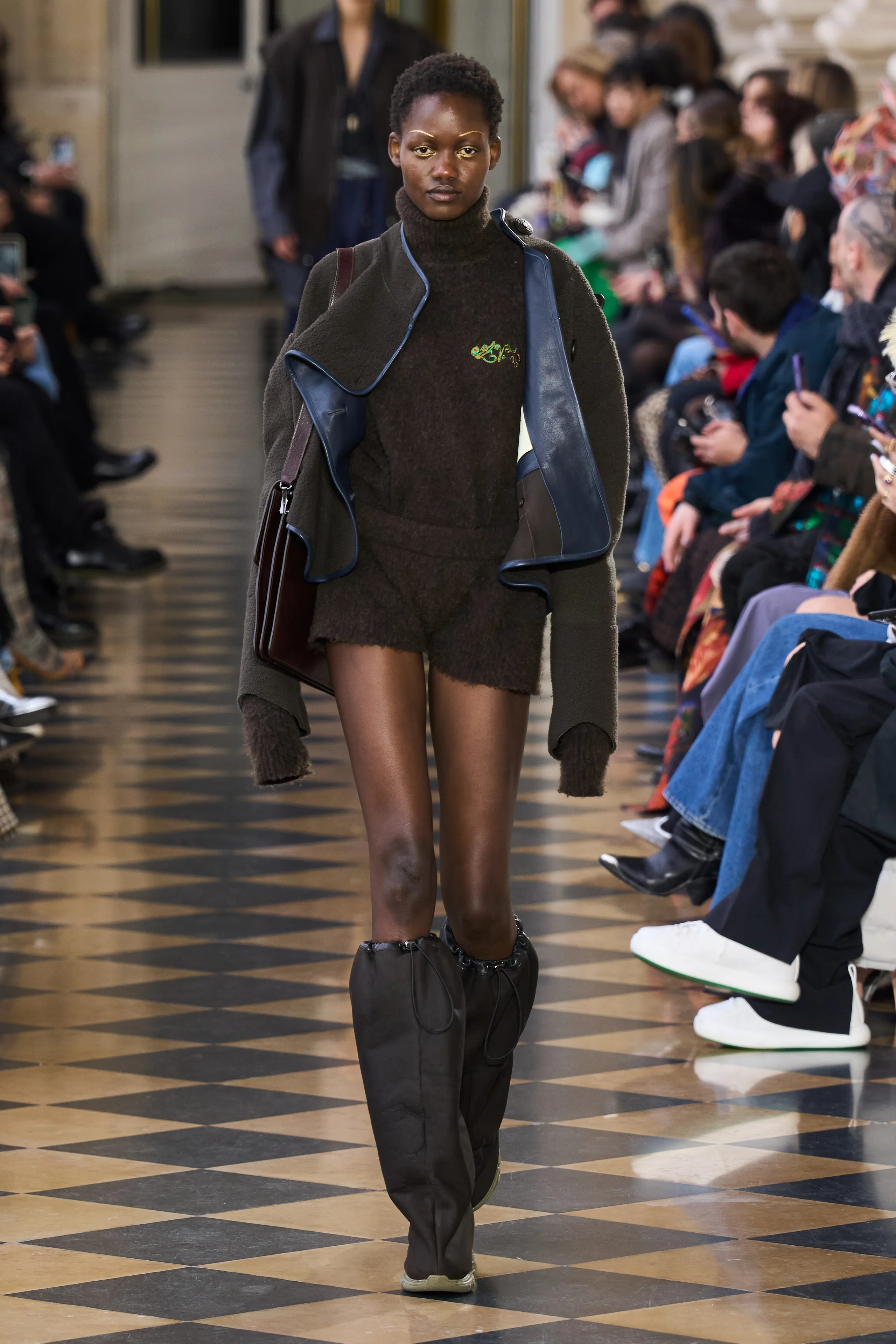 Look 08