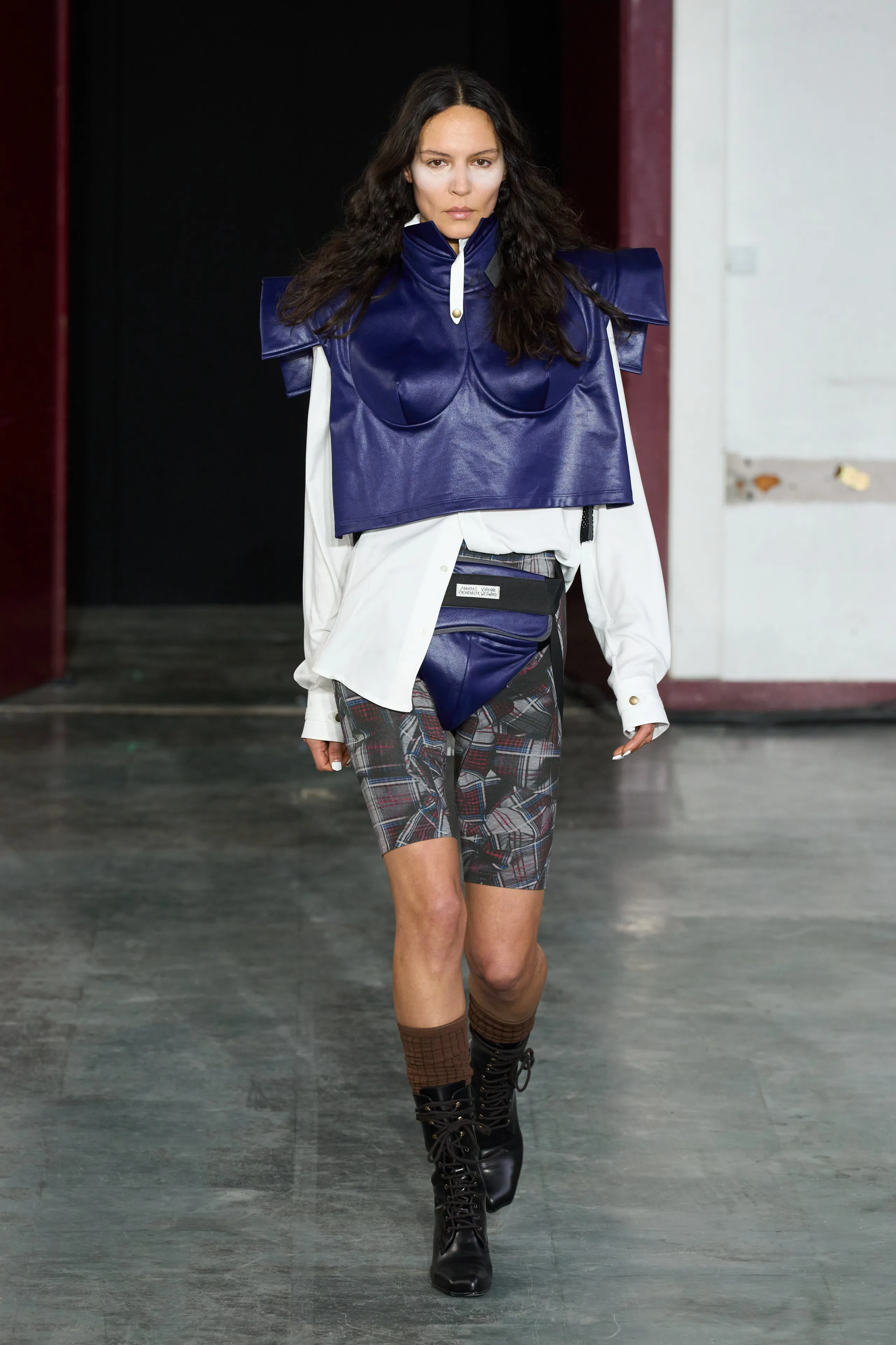 Look 03