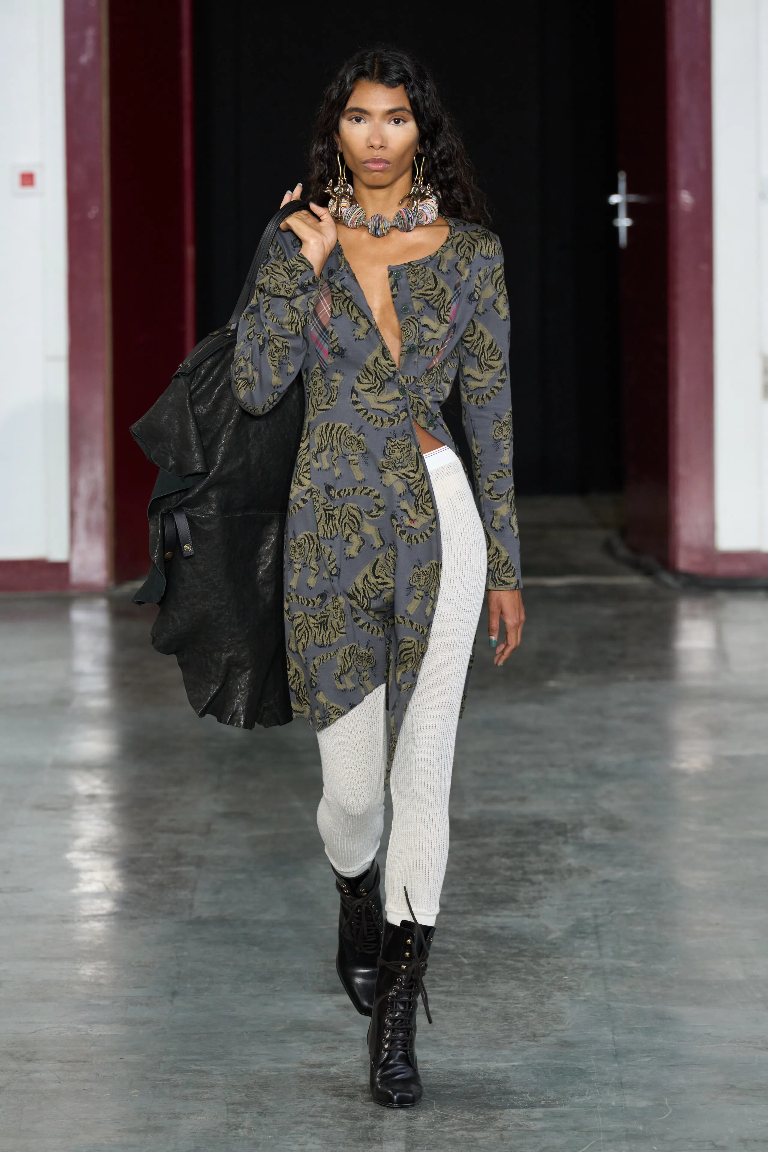 Look 09