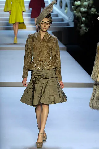 Look 06