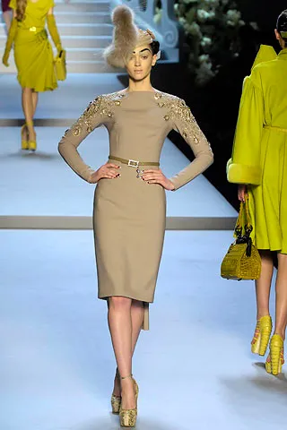 Look 08