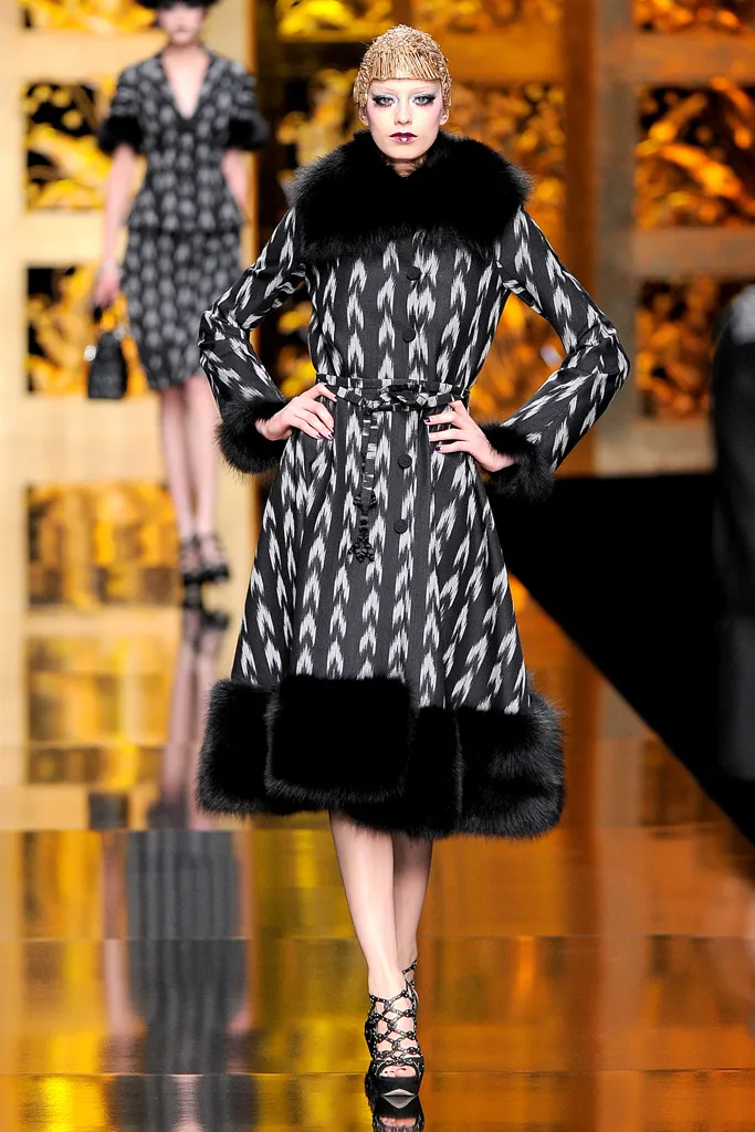 Look 02