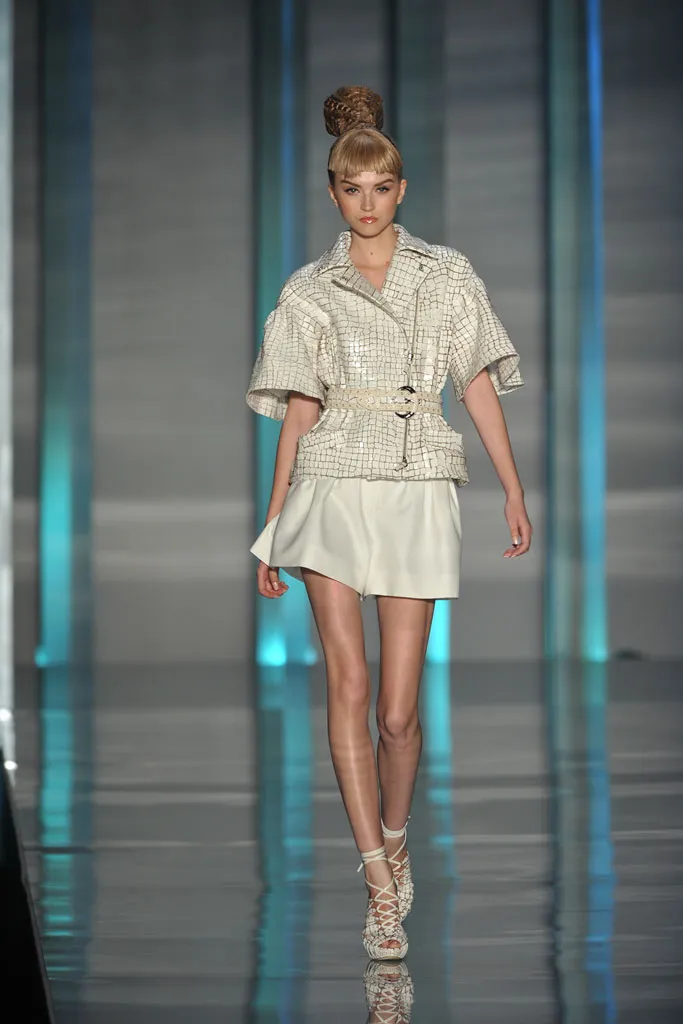 Look 04