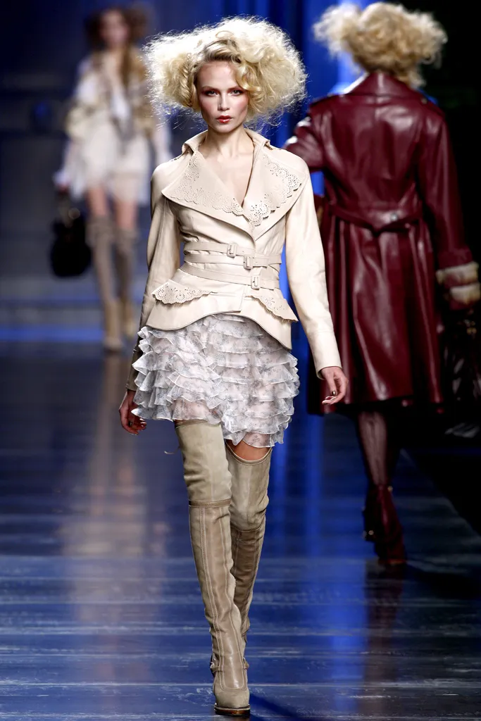 Look 06