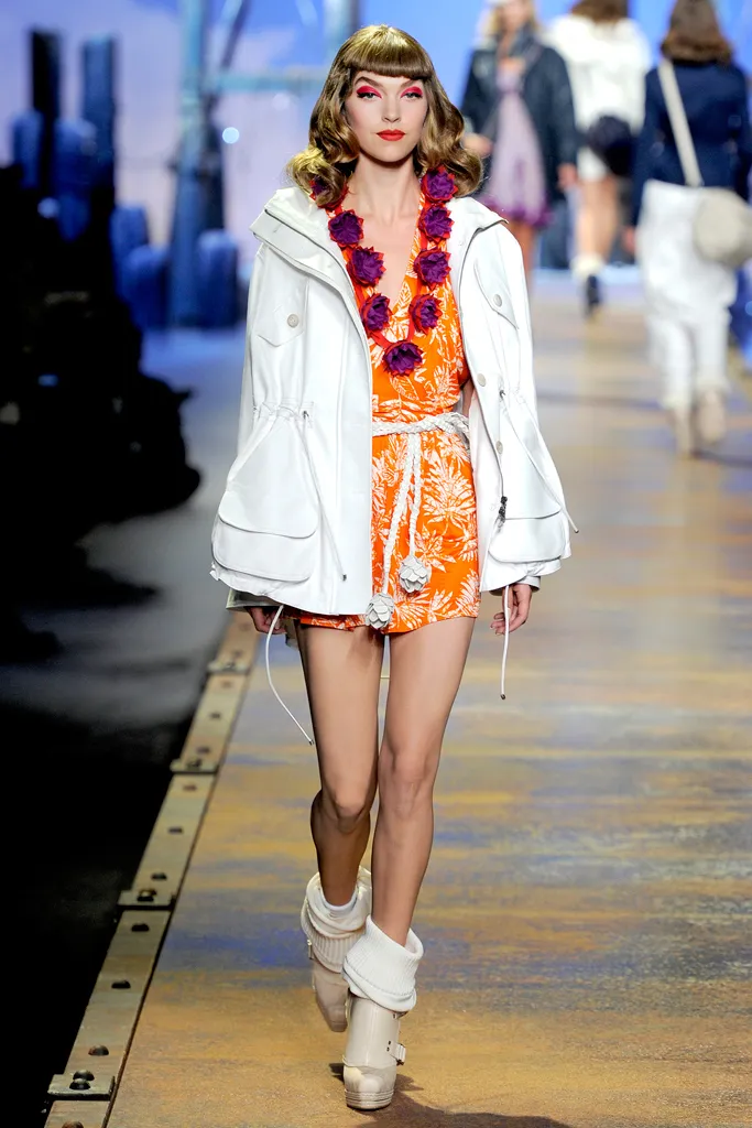 Spring 2011 Ready-to-Wear