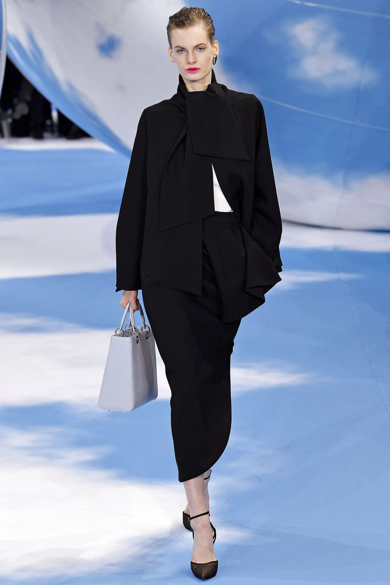 Look 01